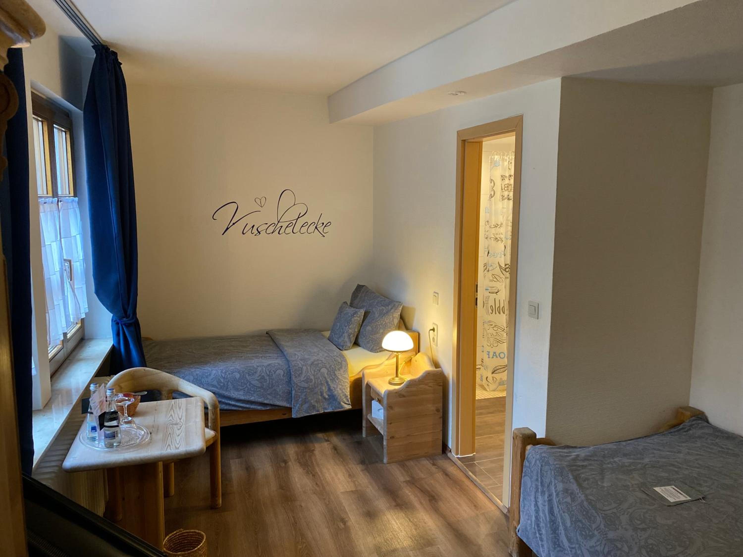 Standard Twin Room photo 1