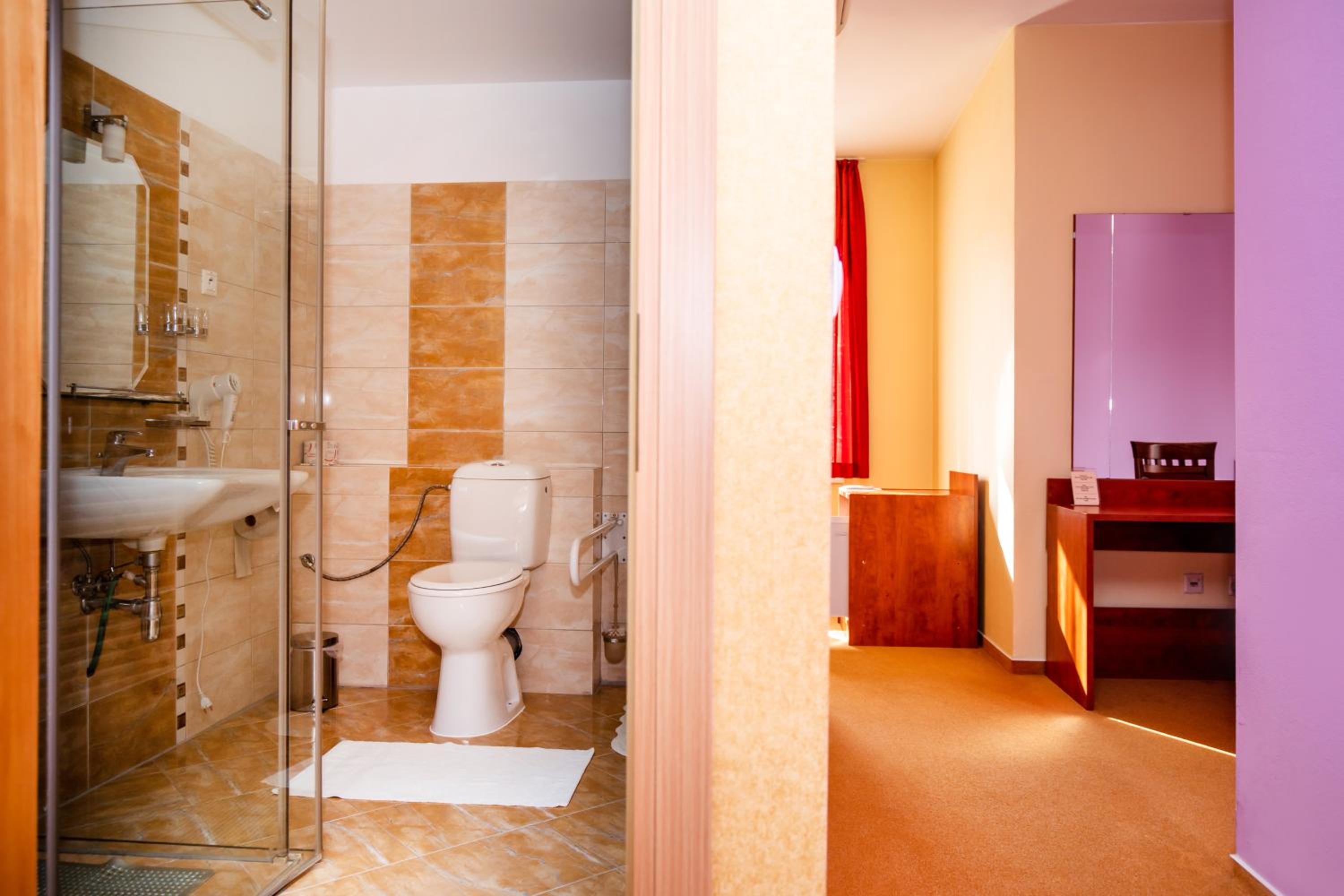 Apartment - Disability Access photo 2
