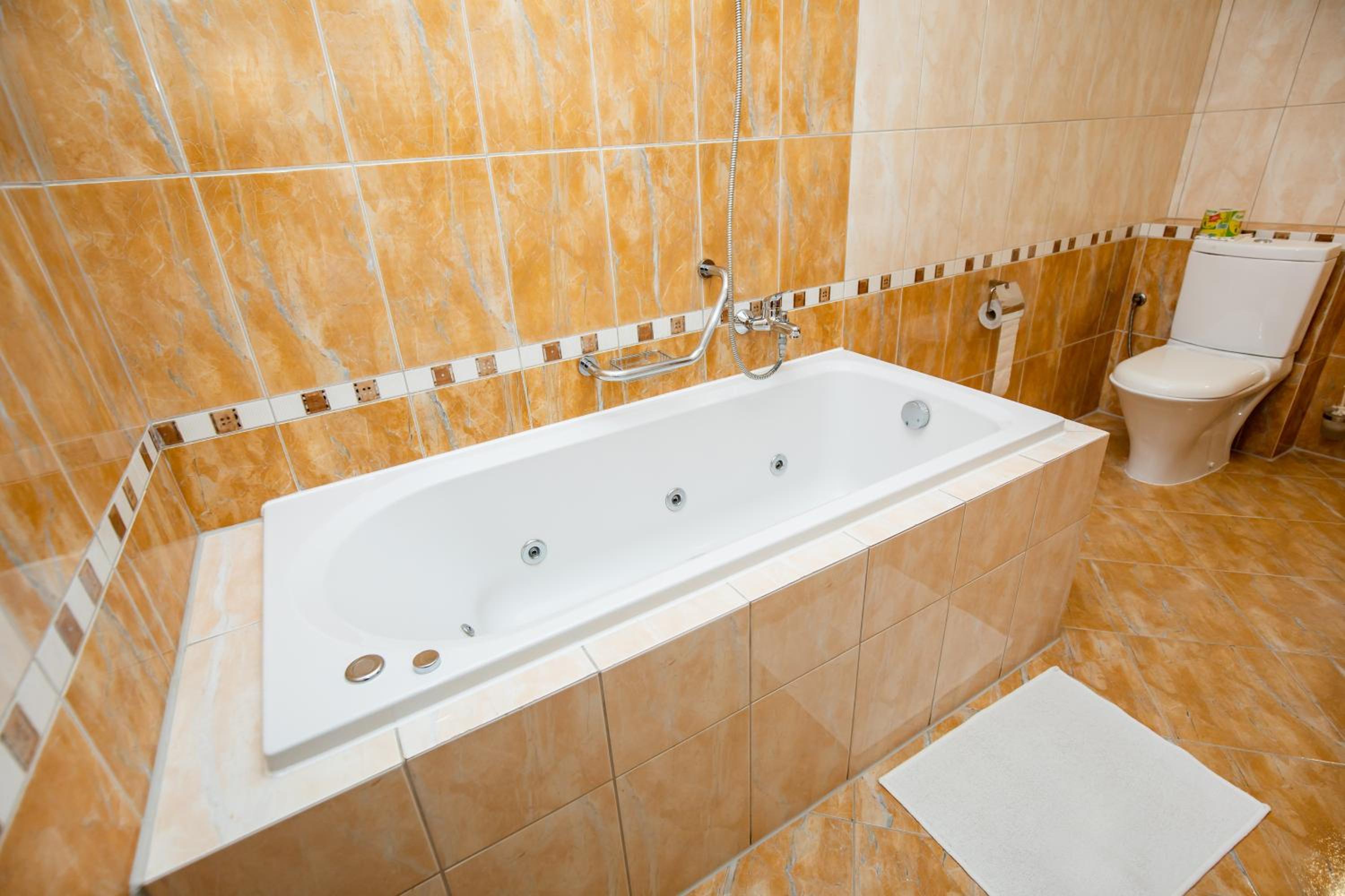 Suite with Whirlpool photo 2