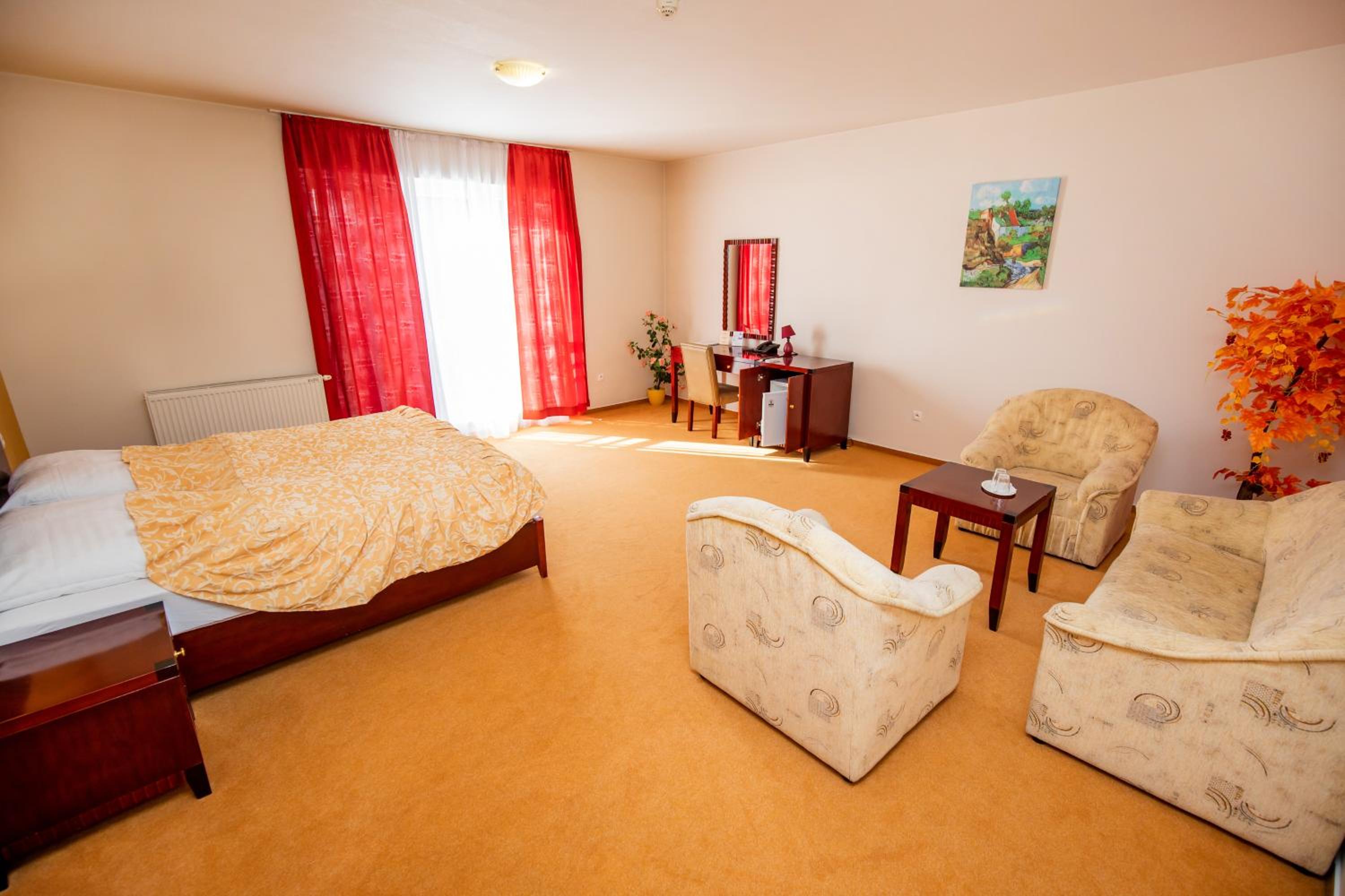 Suite with Whirlpool photo 1