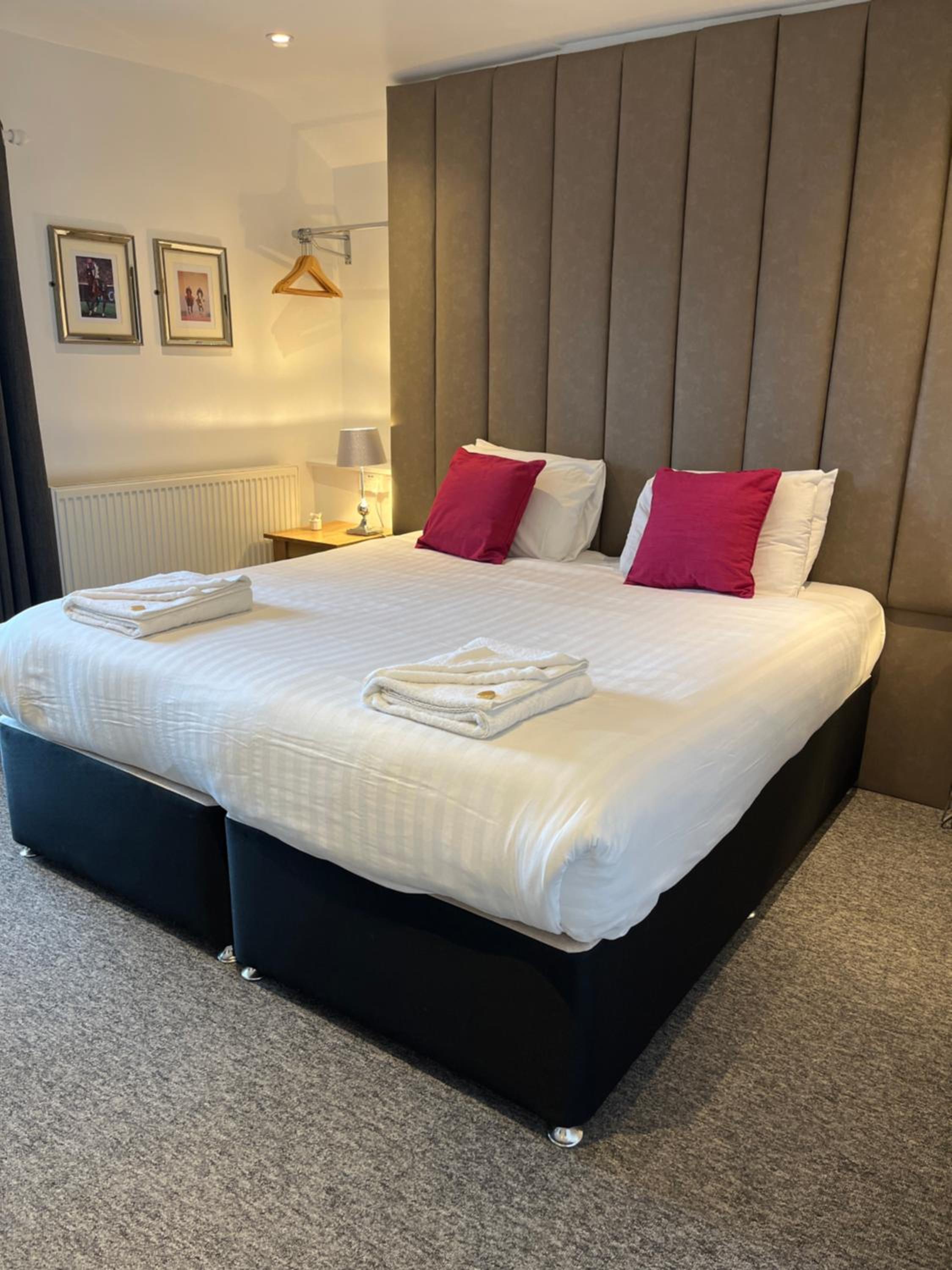 Standard Double or Twin Room - Photo 3