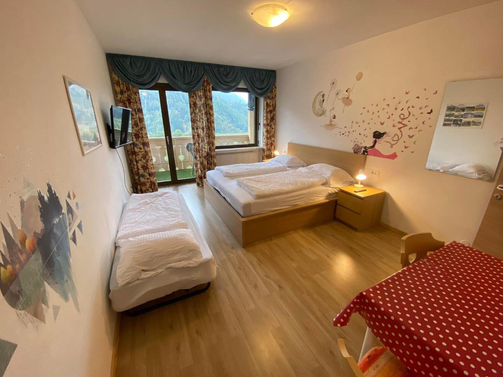 Triple Room with Balcony - Photo 3