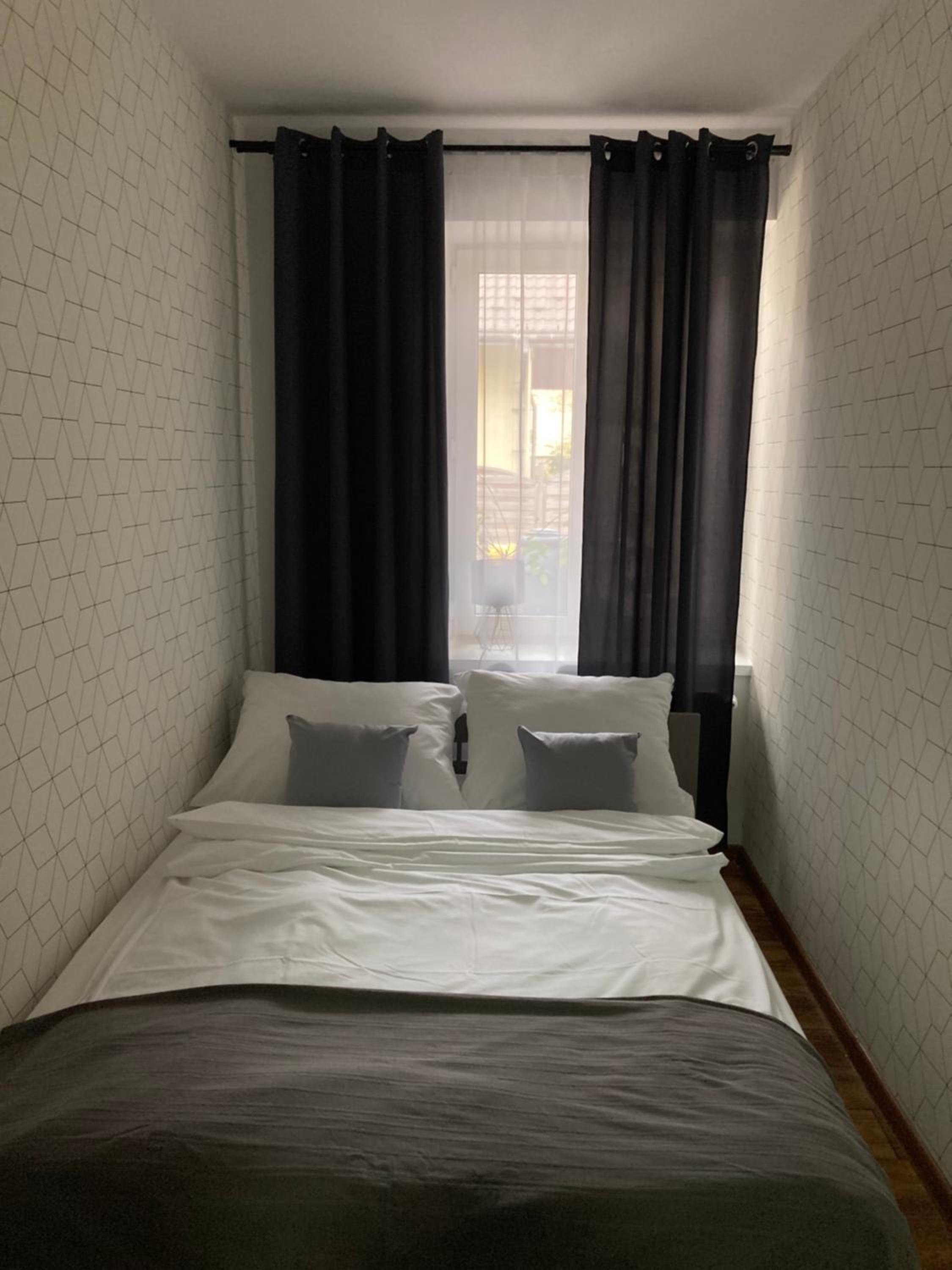 One-Bedroom Apartment - Photo 13