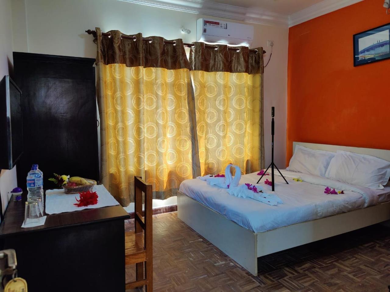Standard Double or Twin Room photo 3