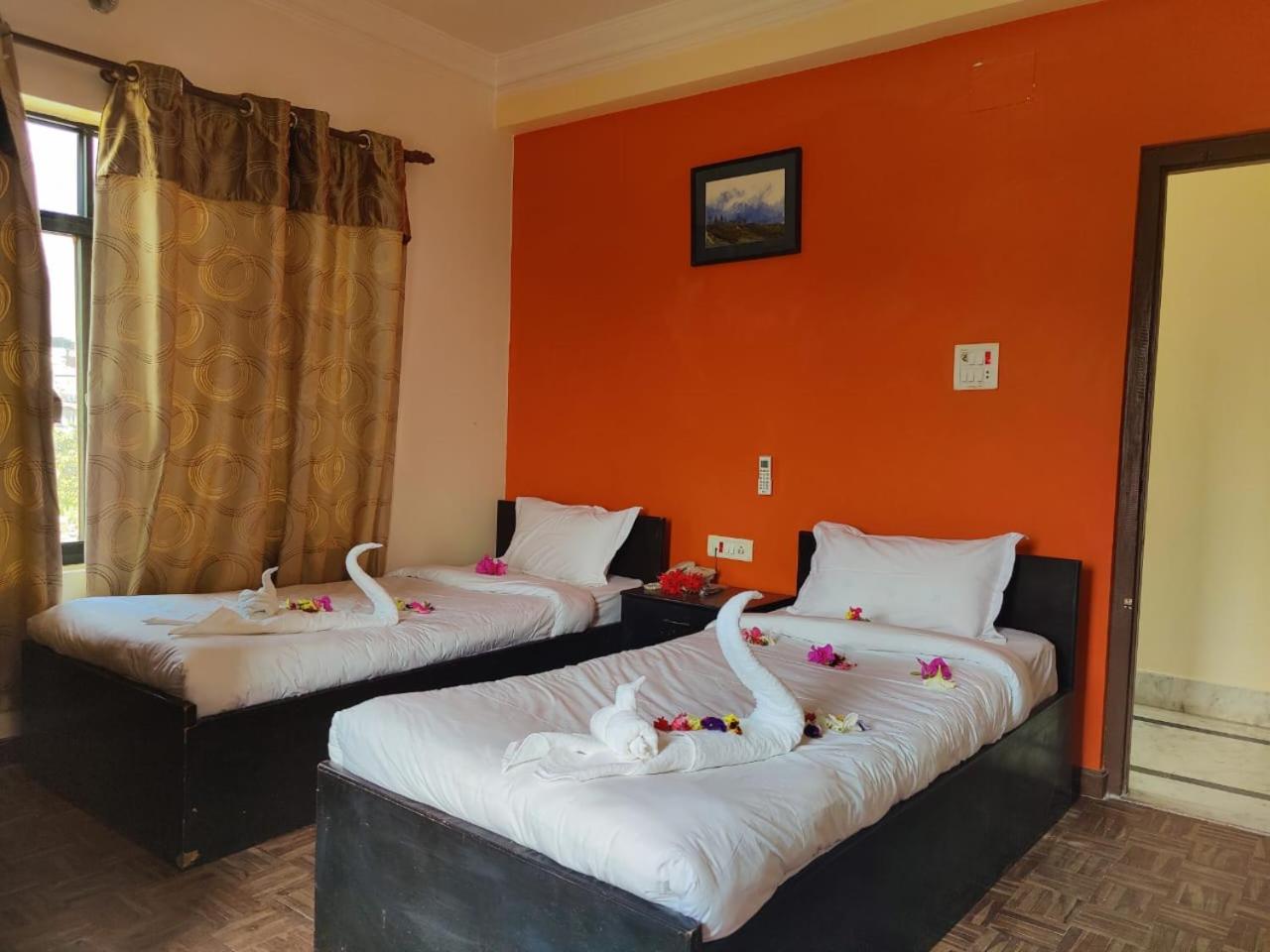 Standard Double or Twin Room photo 2