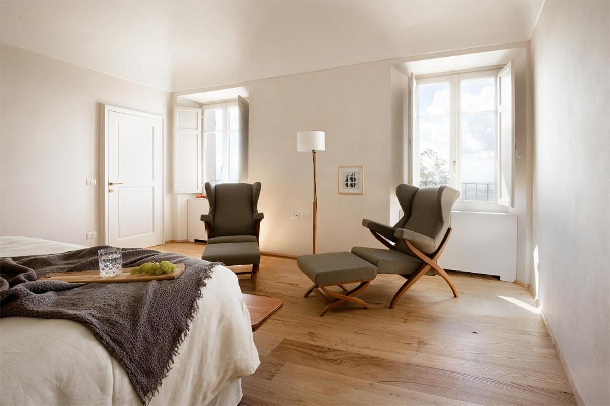 Villa photo 1