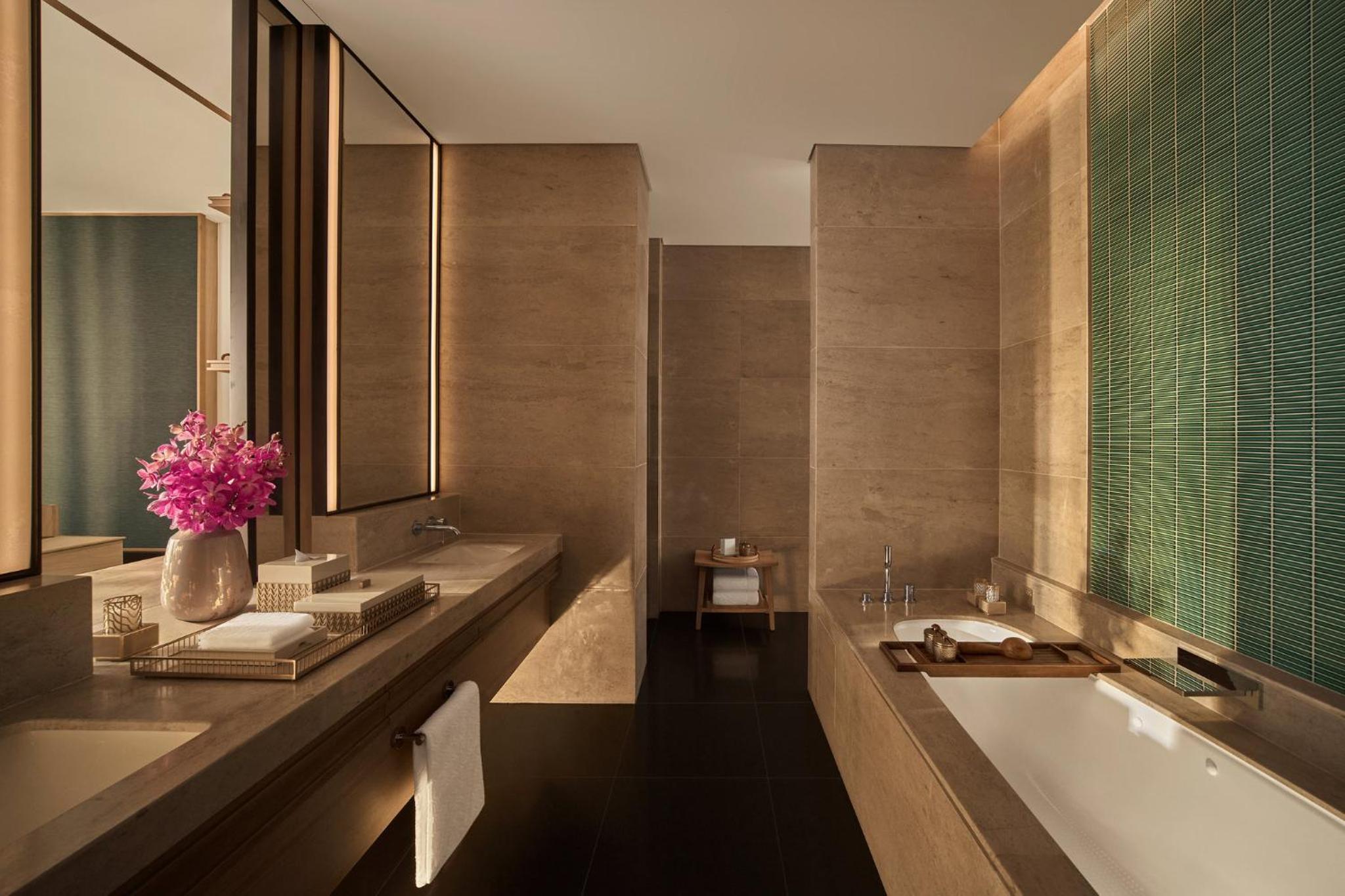 Suite with Resort View - Photo 4