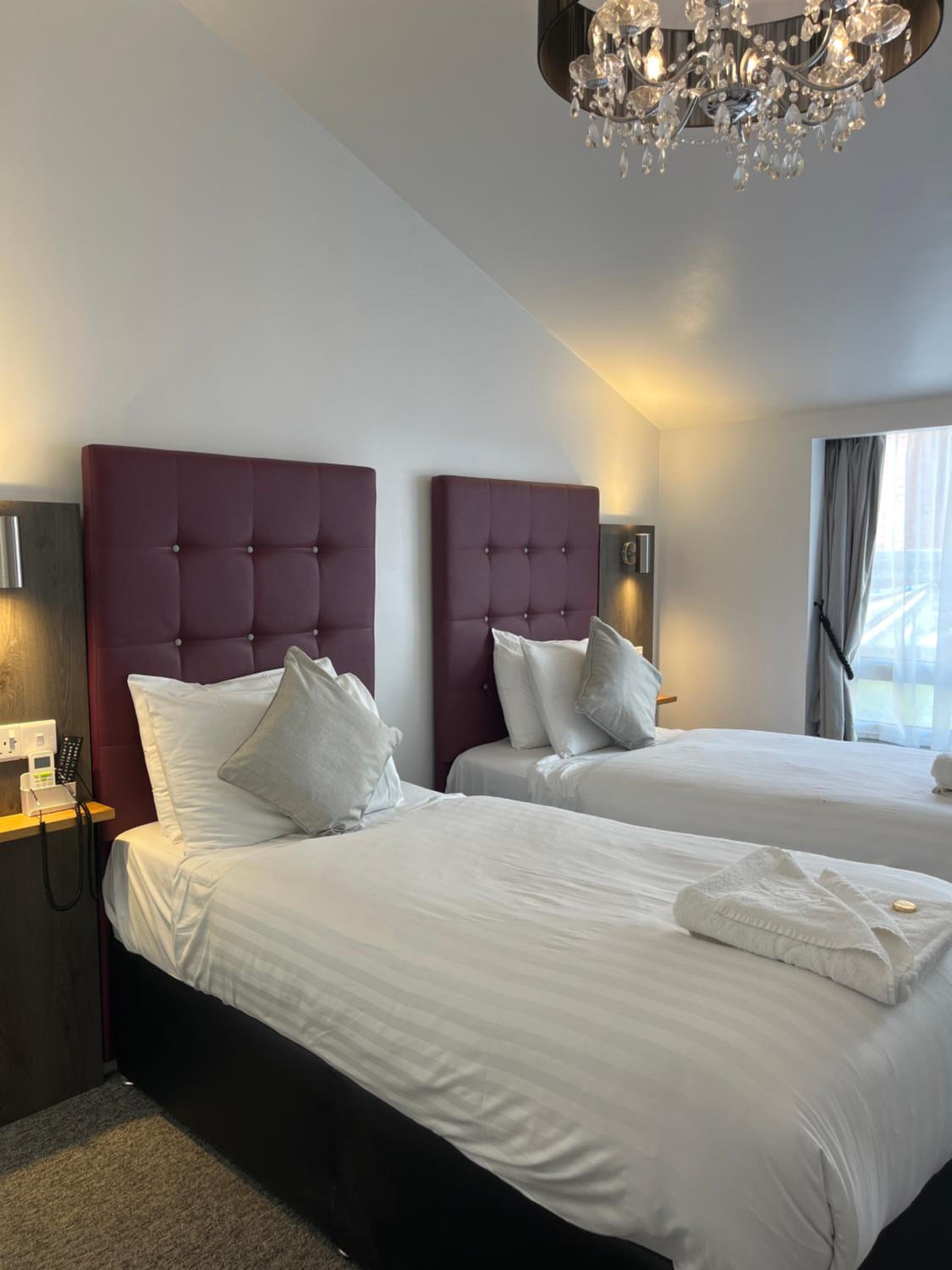 Deluxe Double or Twin Room - Photo 3