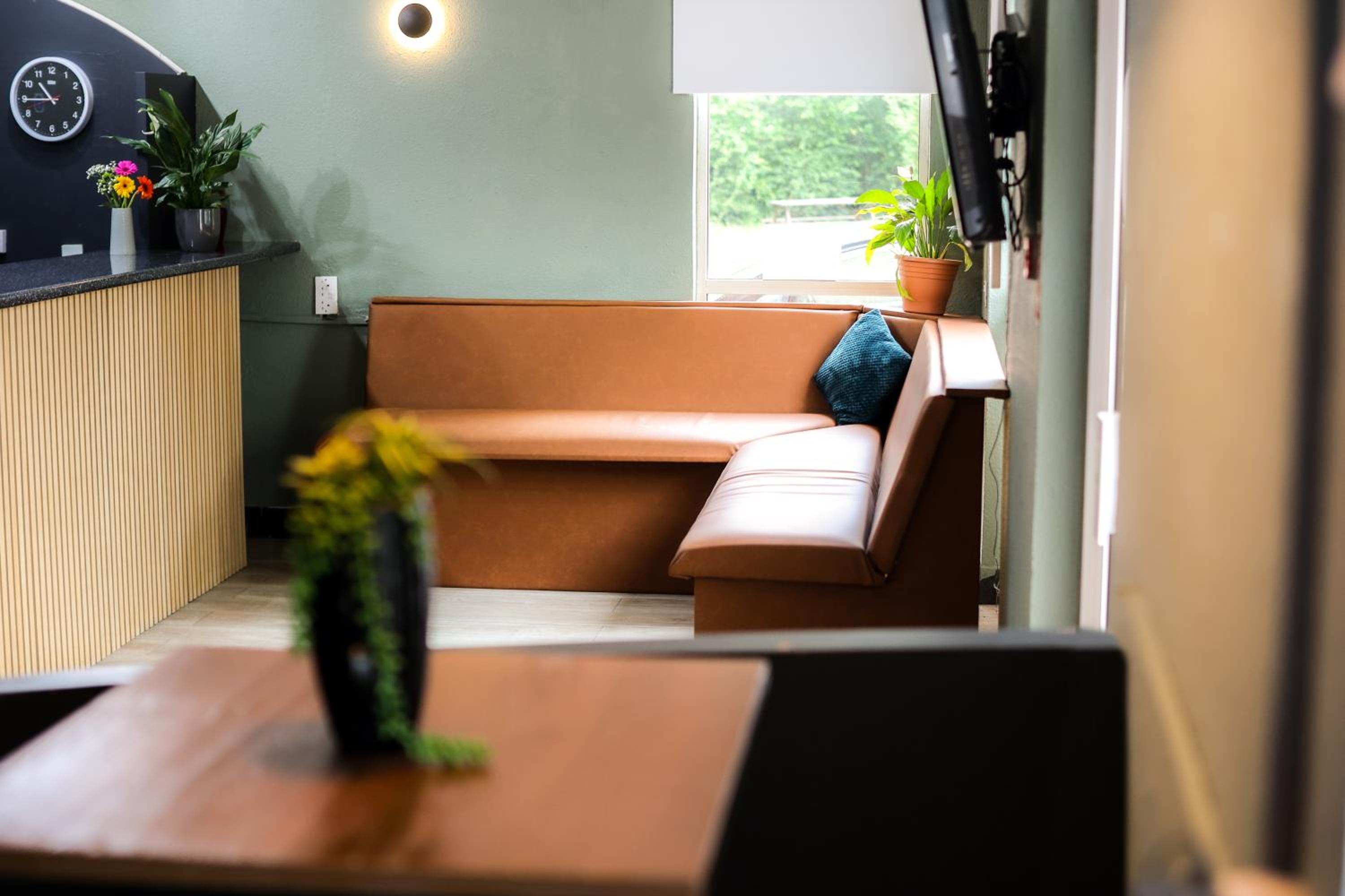 Double/Triple Room with Shared Bathroom - Non-Smoking photo 2