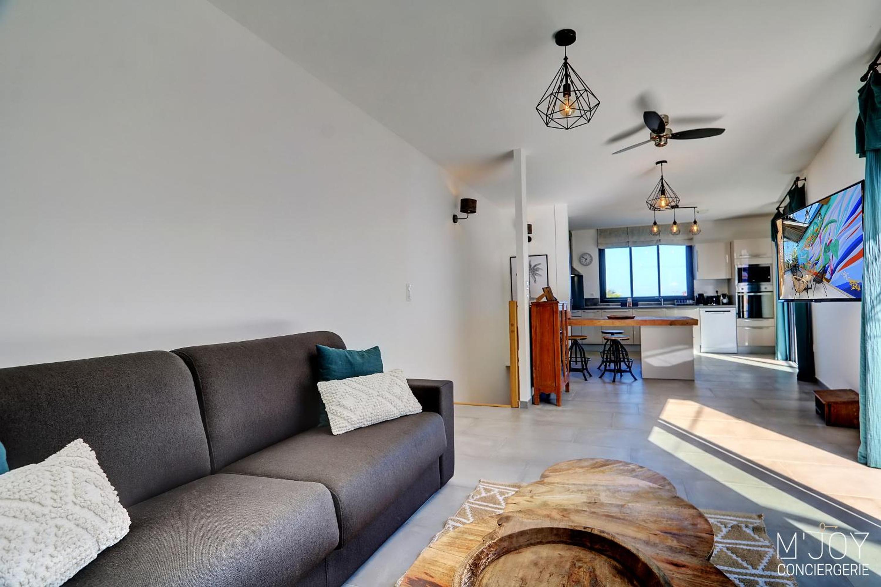 Two-Bedroom House photo 2