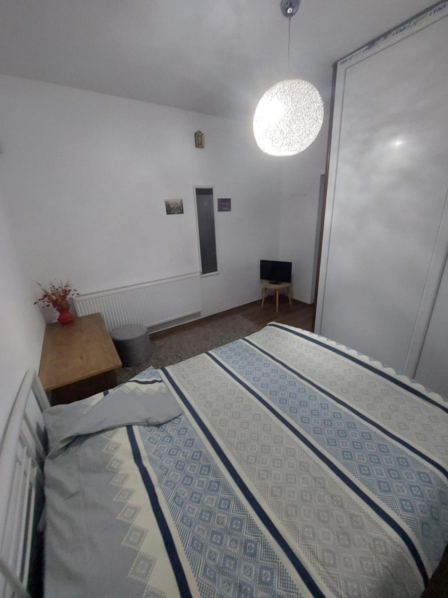 Two-Bedroom Apartment - Photo 16
