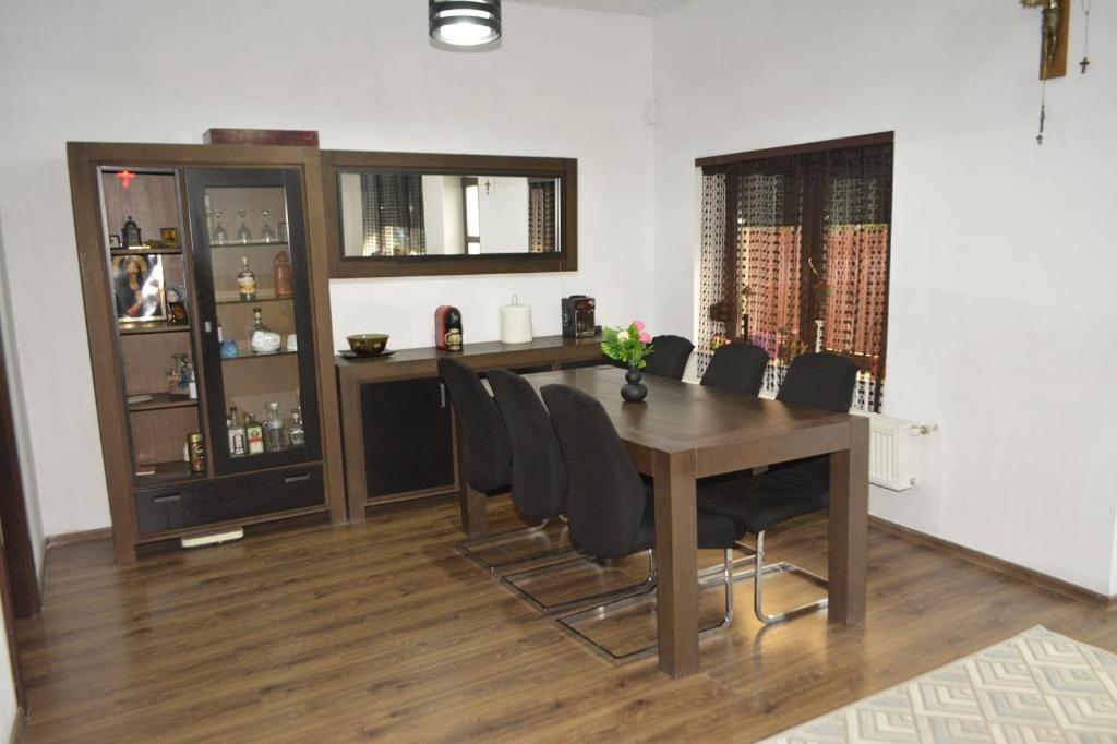 Two-Bedroom Apartment - Photo 19