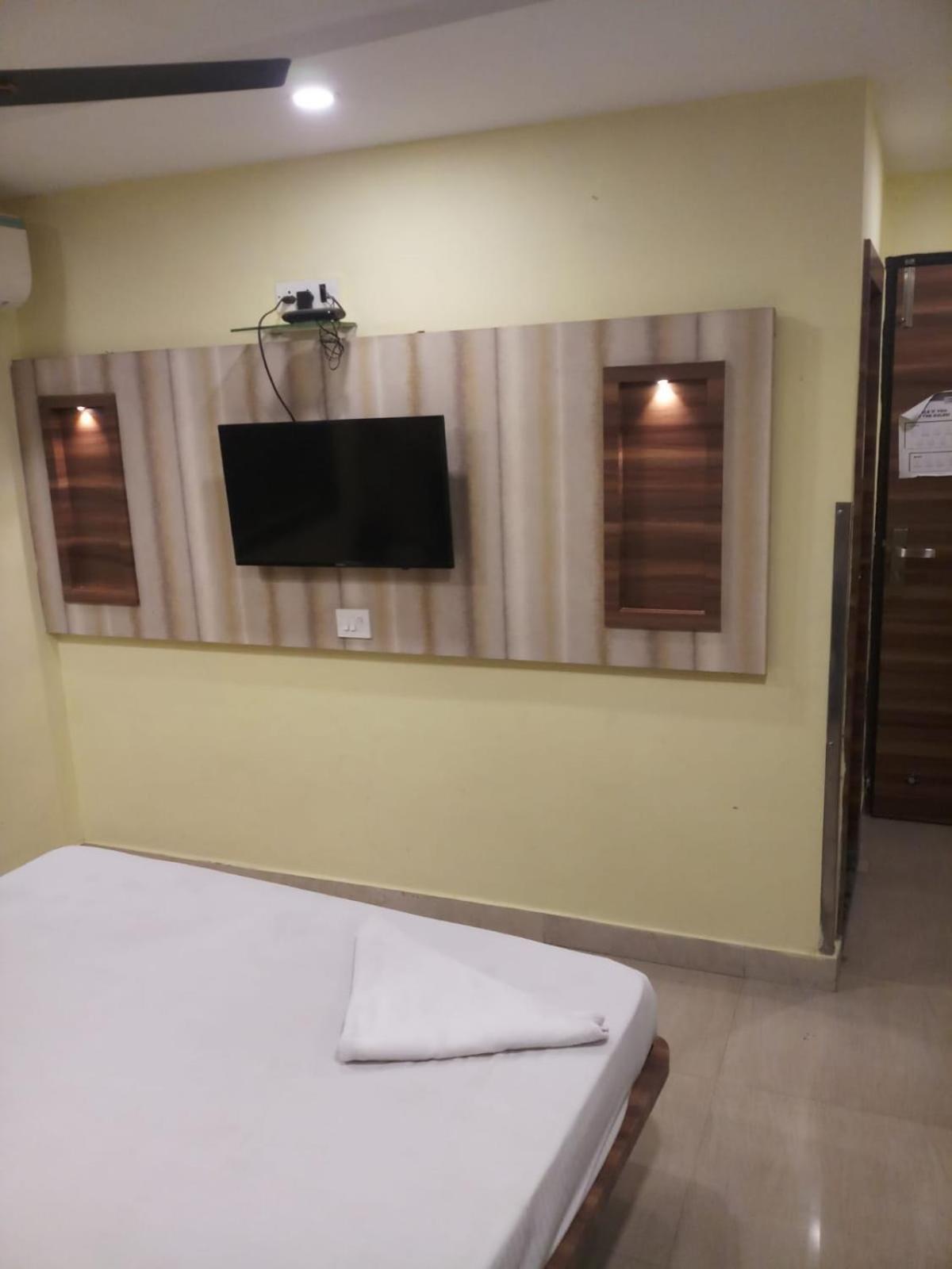 Standard Double Room - Photo 1
