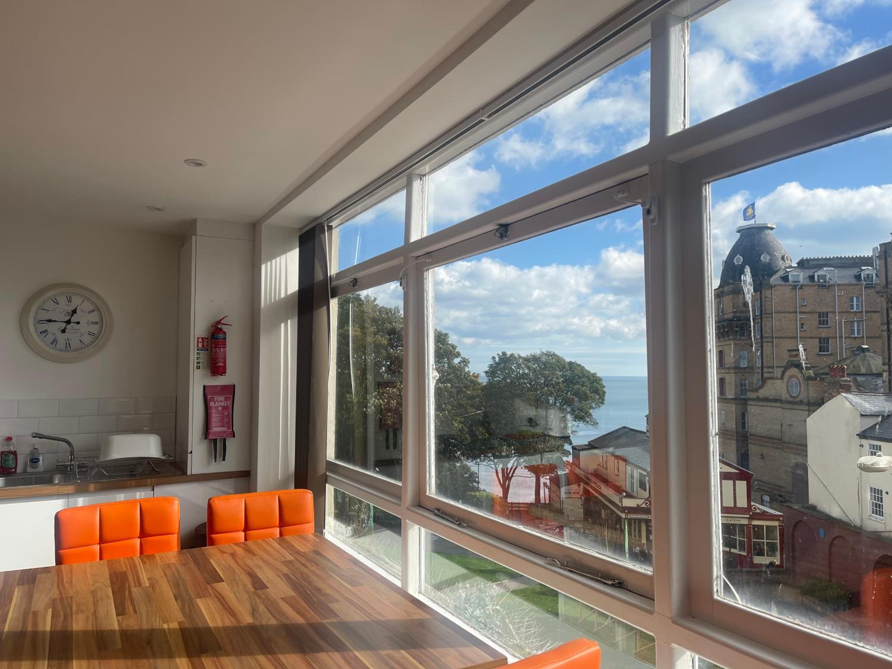 Two-Bedroom Apartment with Sea View photo 2
