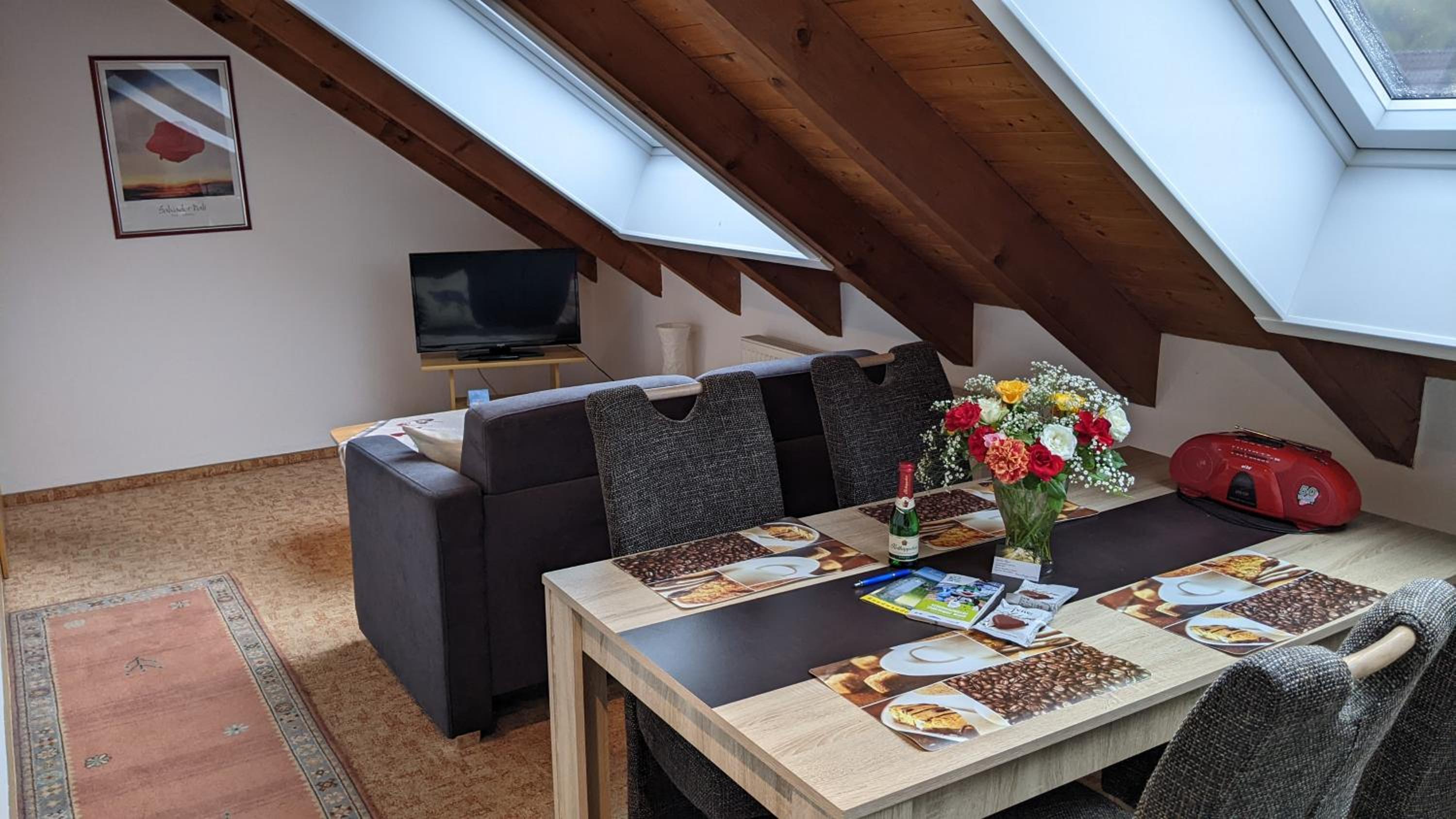 One-Bedroom Apartment - Photo 13