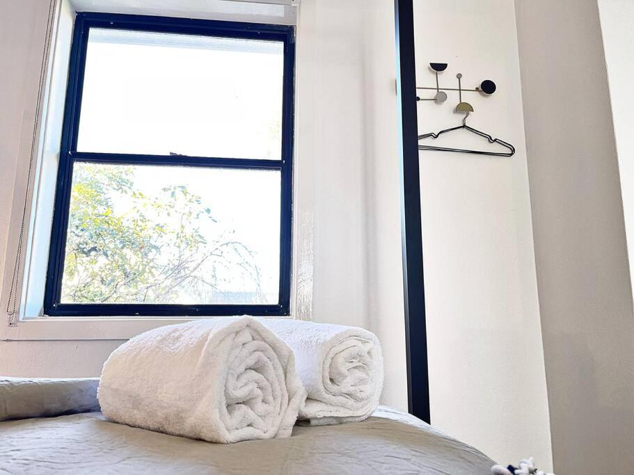 One-Bedroom Apartment - Oceanfront photo 3