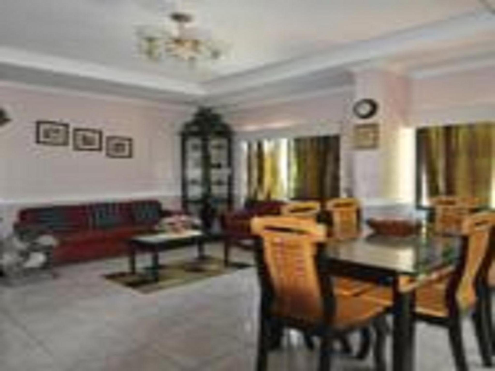Standard Double Room - Photo 11