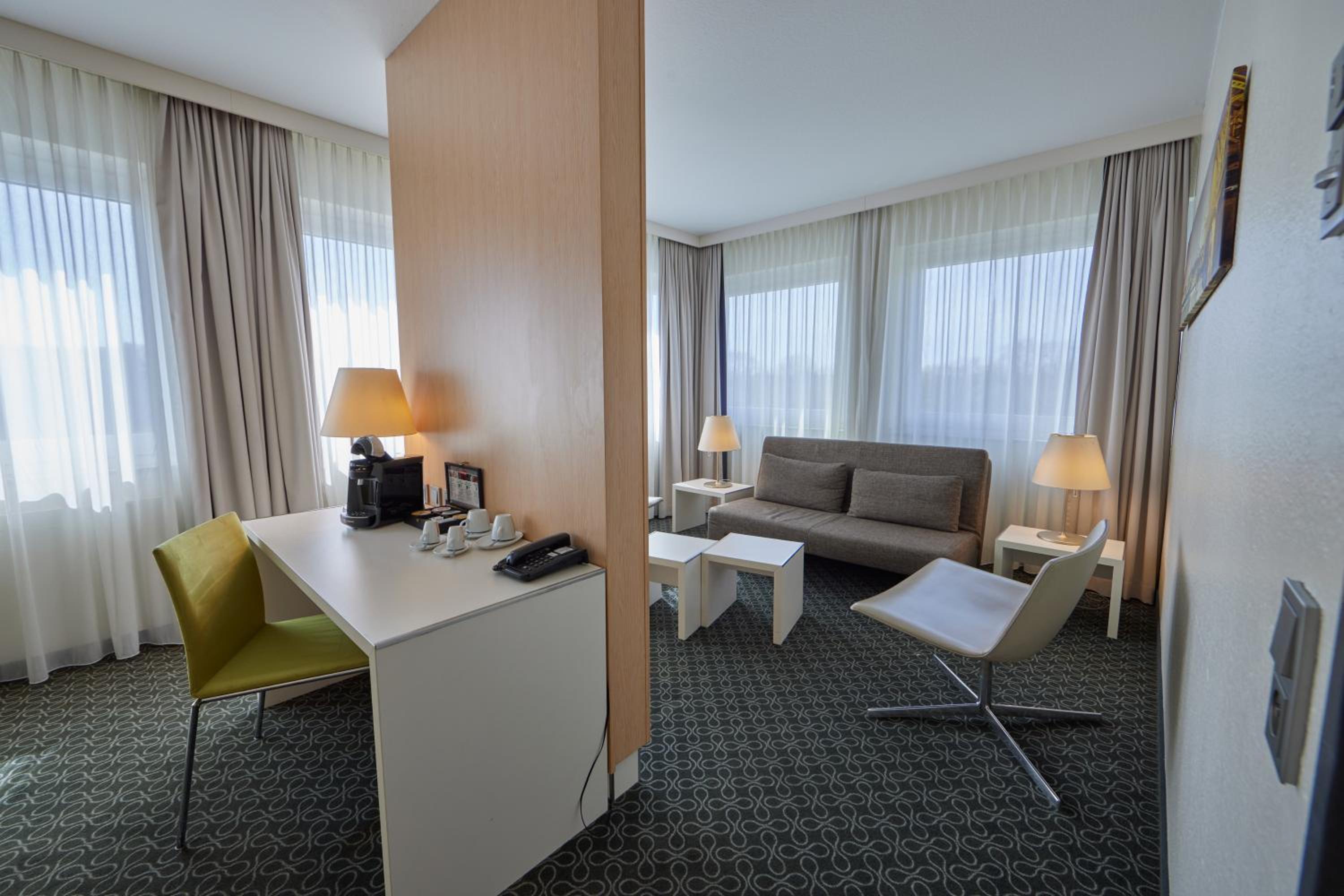 Superior Suite - Photo 5