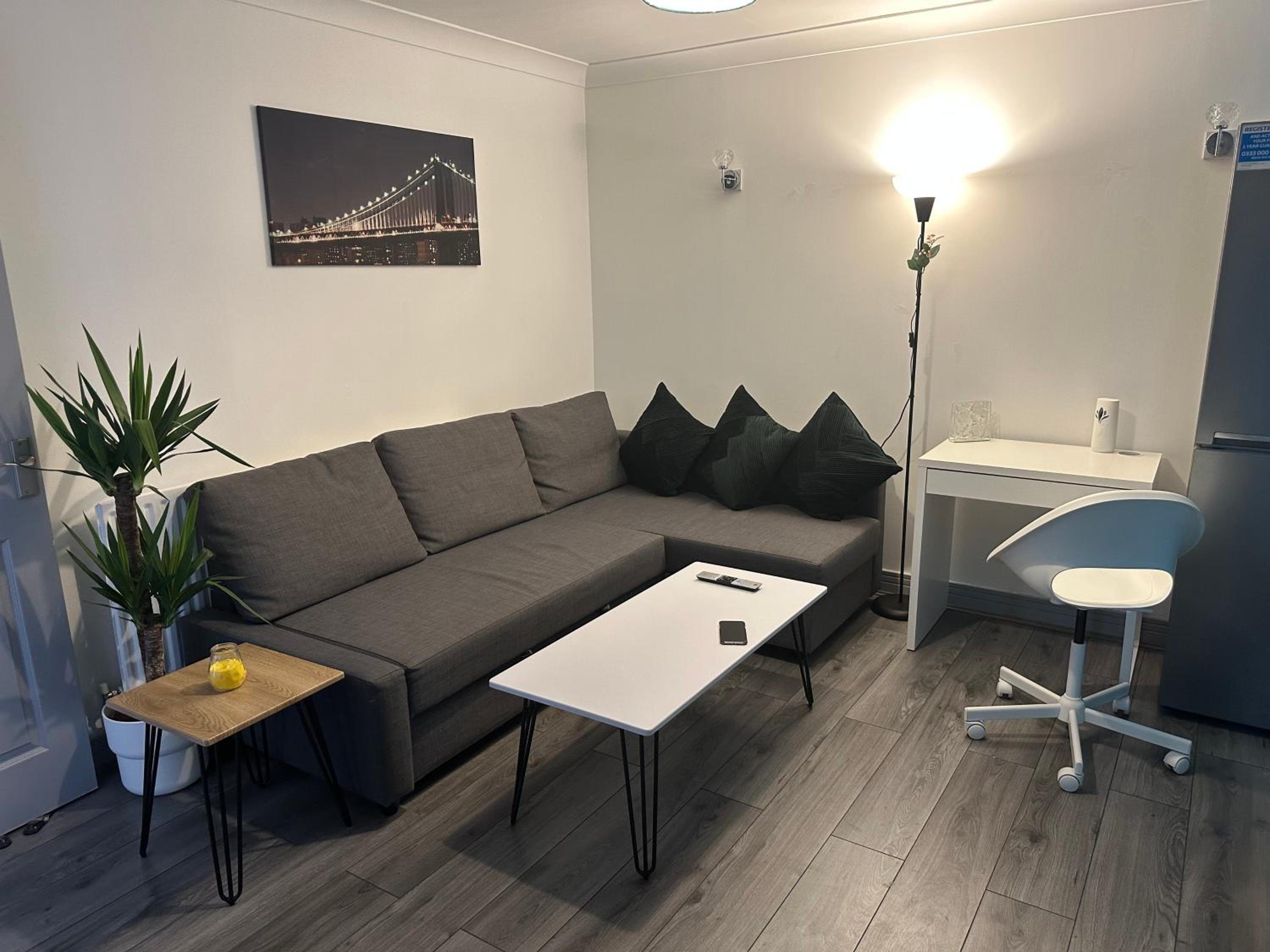 Three-Bedroom Apartment - Photo 35