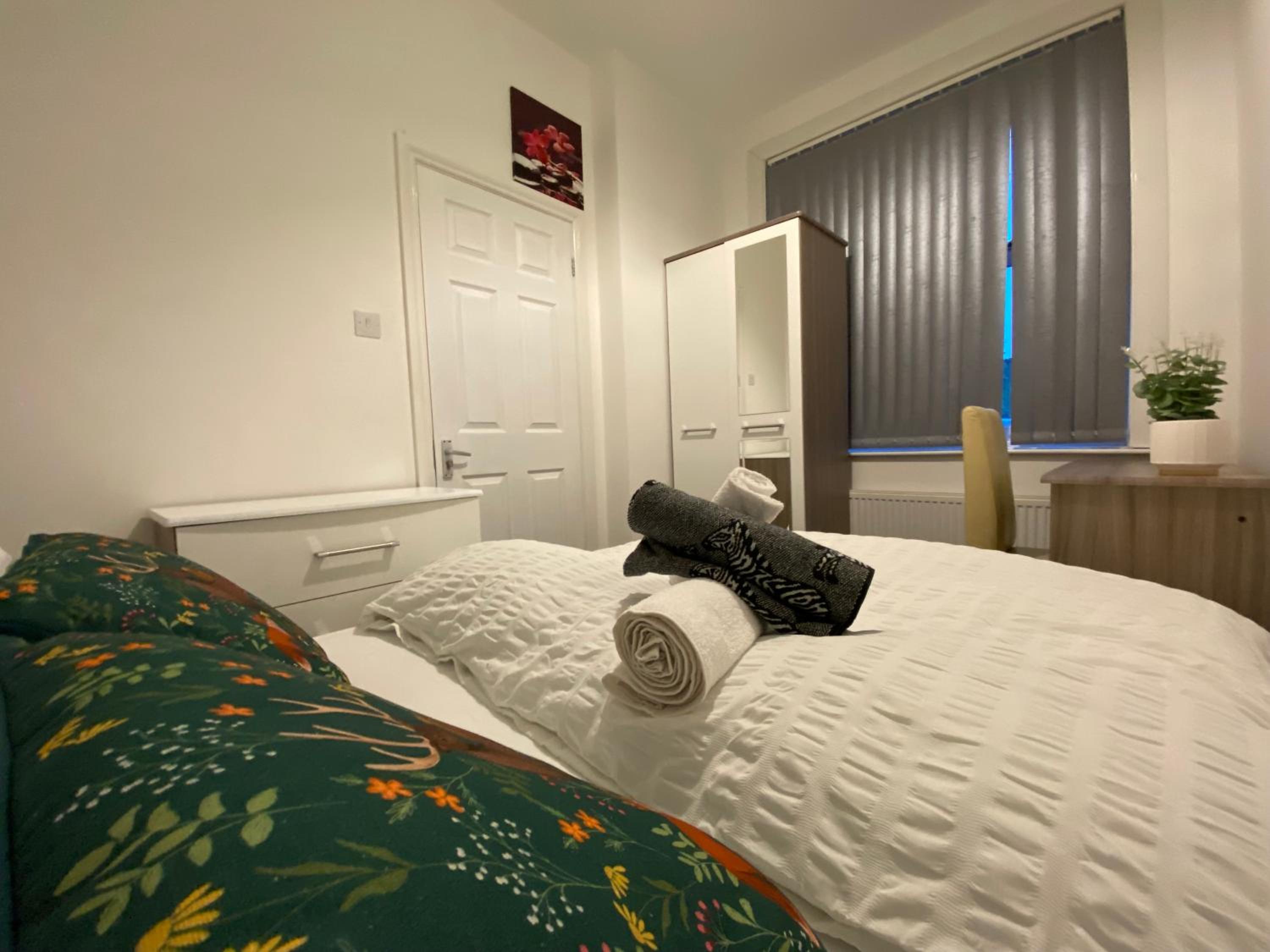 Double Room with Shared Bathroom