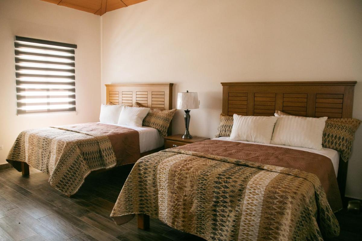 Deluxe Family Suite photo 2