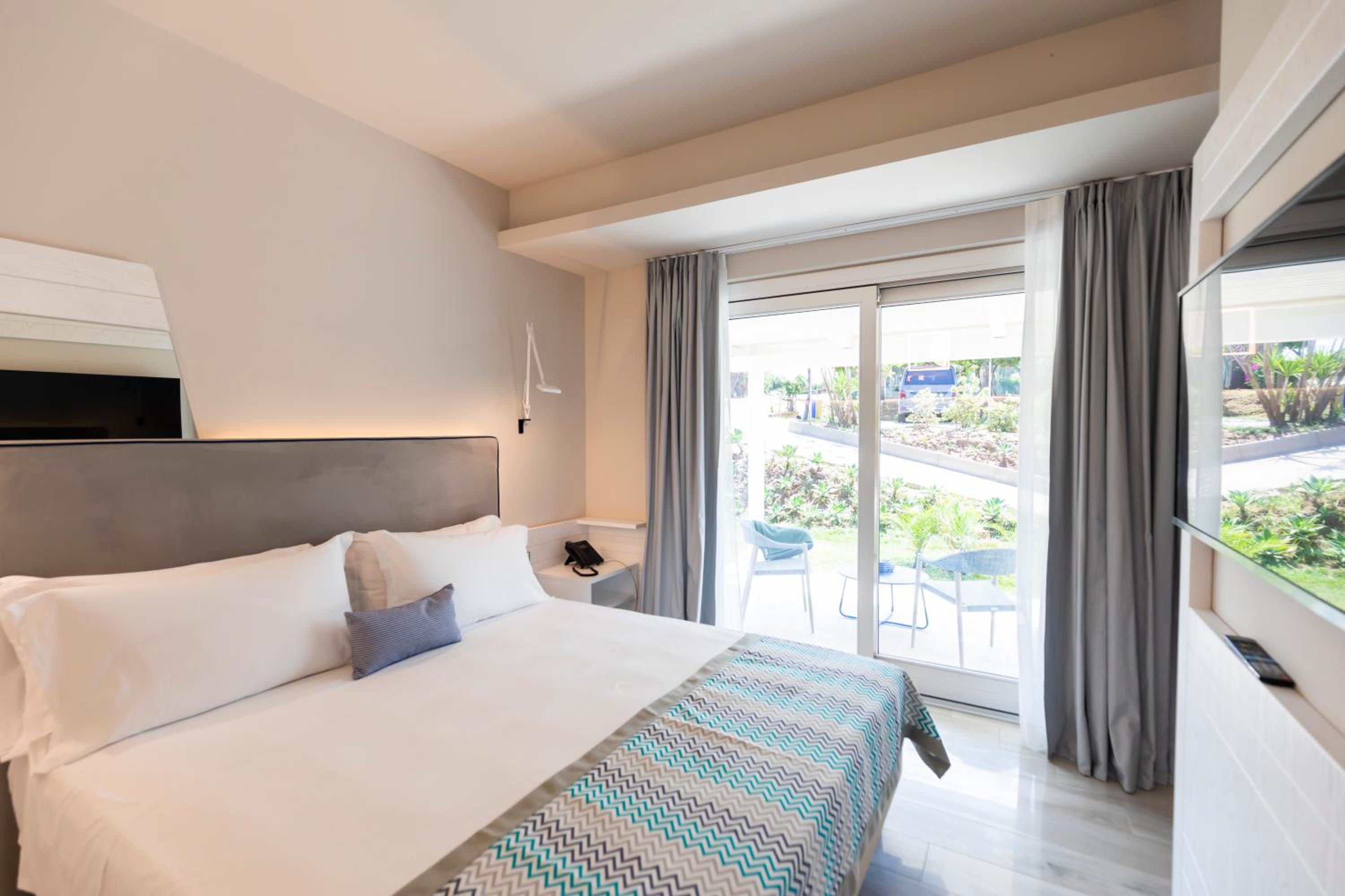 Double Room with Garden View photo 3