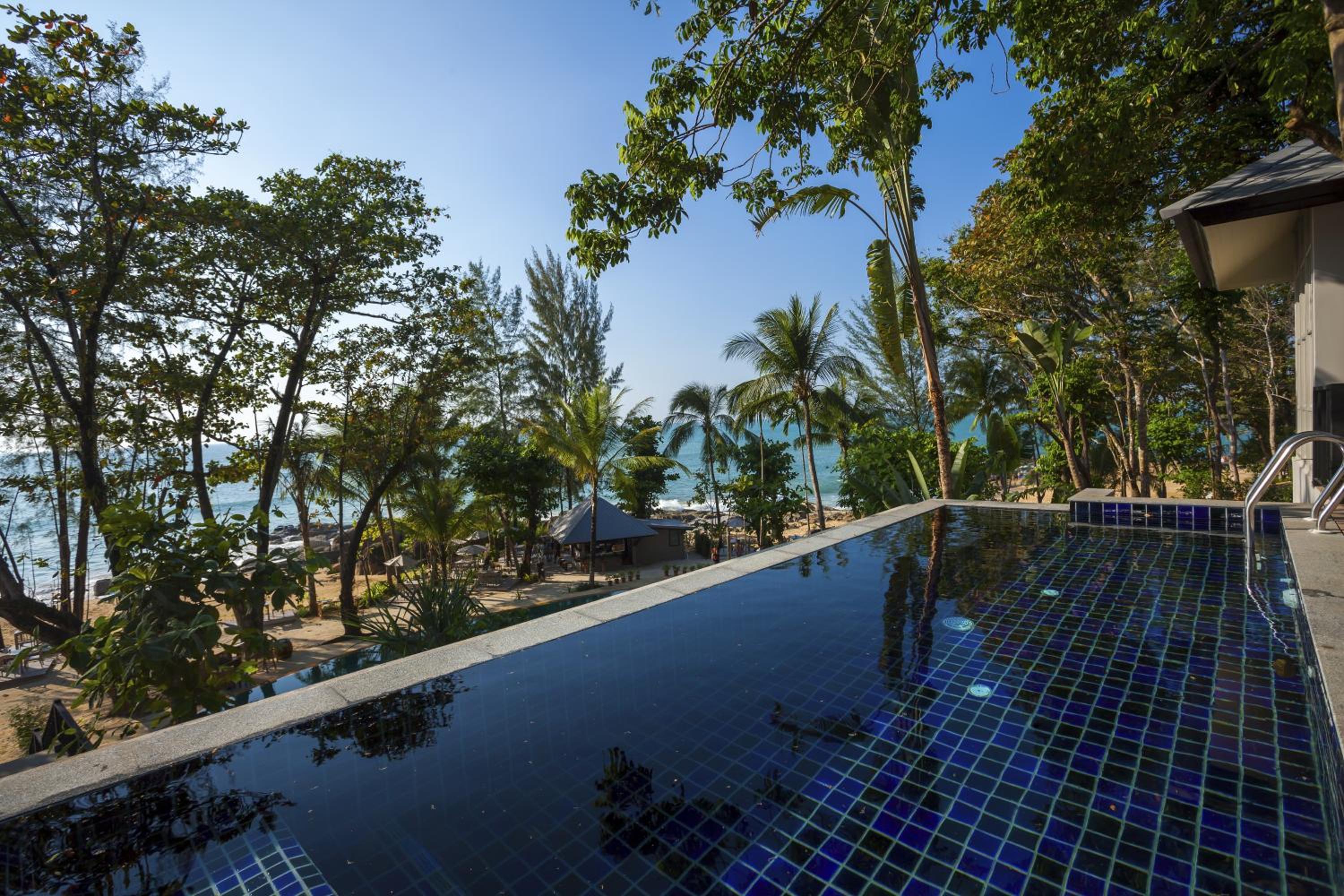 Villa with Private Pool - Photo 4