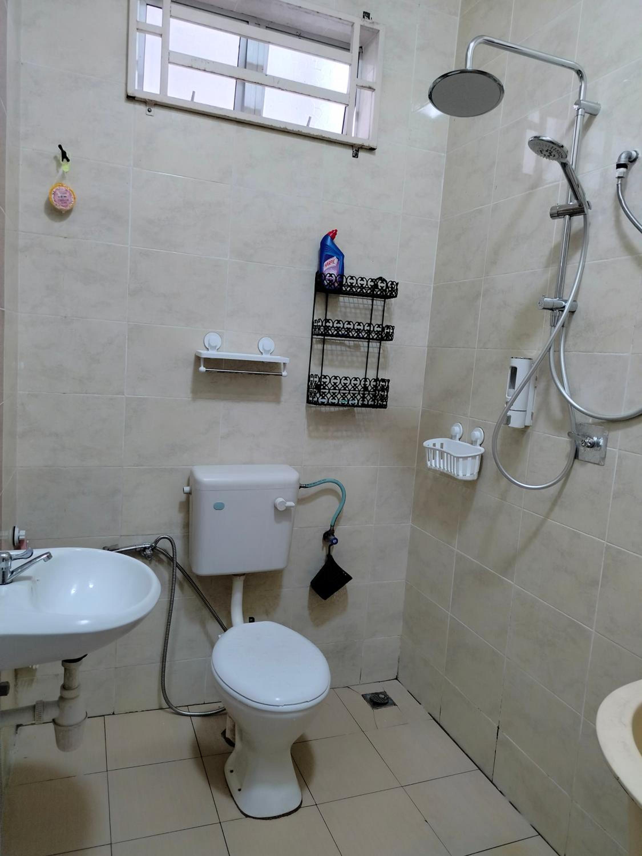 Three-Bedroom House photo 3