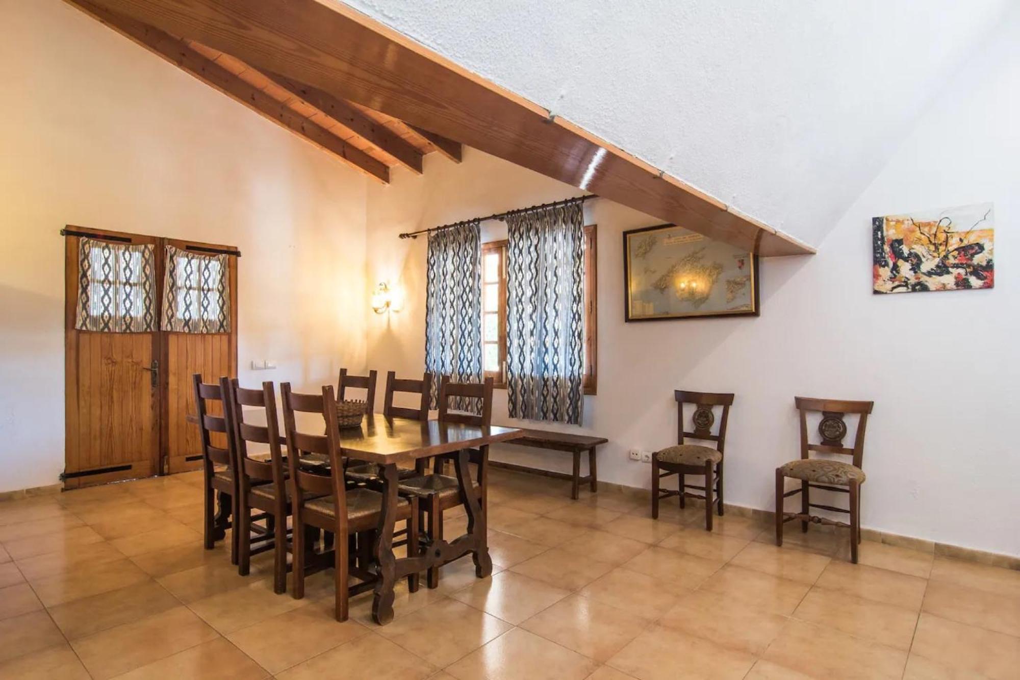 Villa photo 3