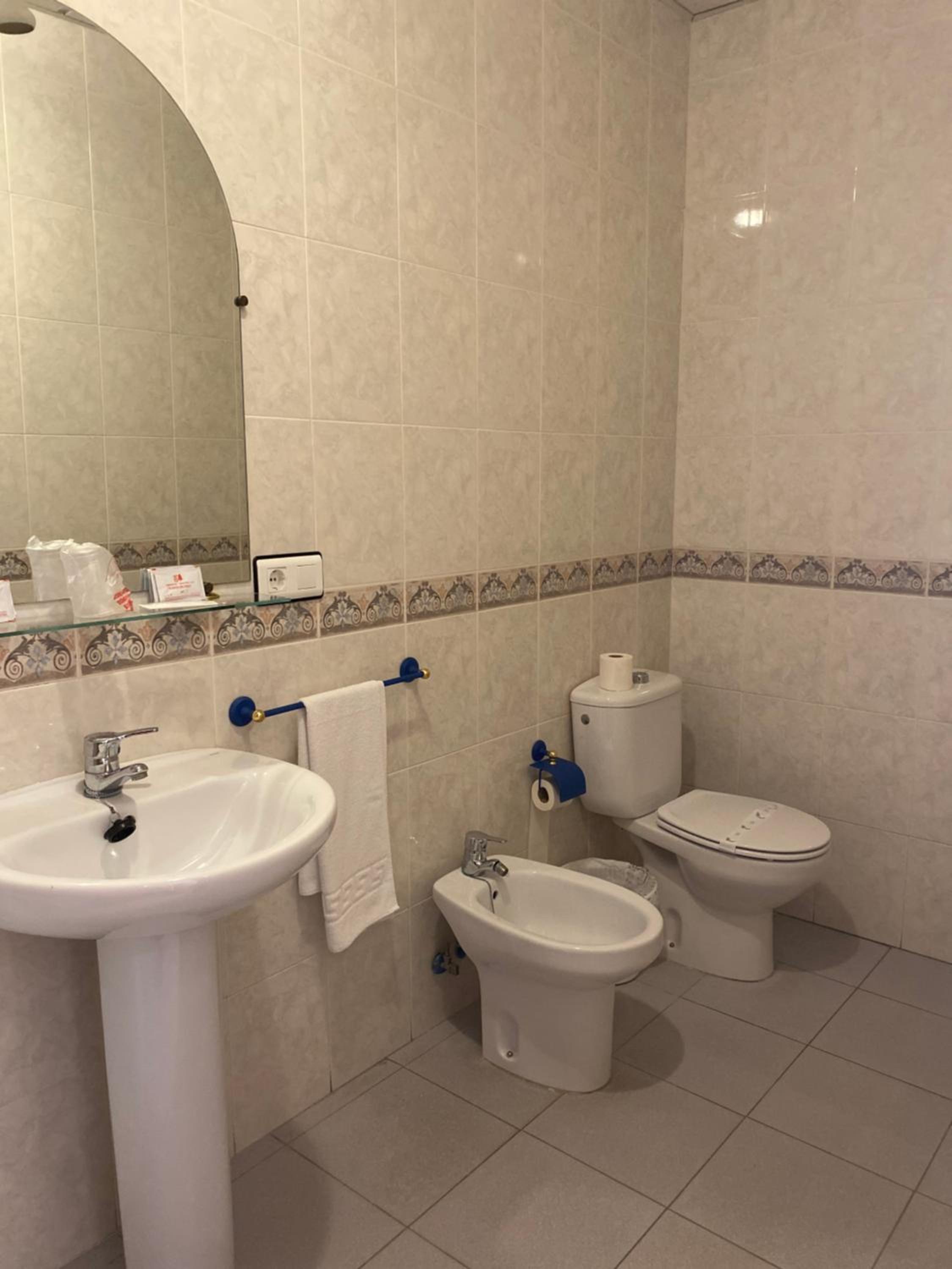 Single Room photo 3