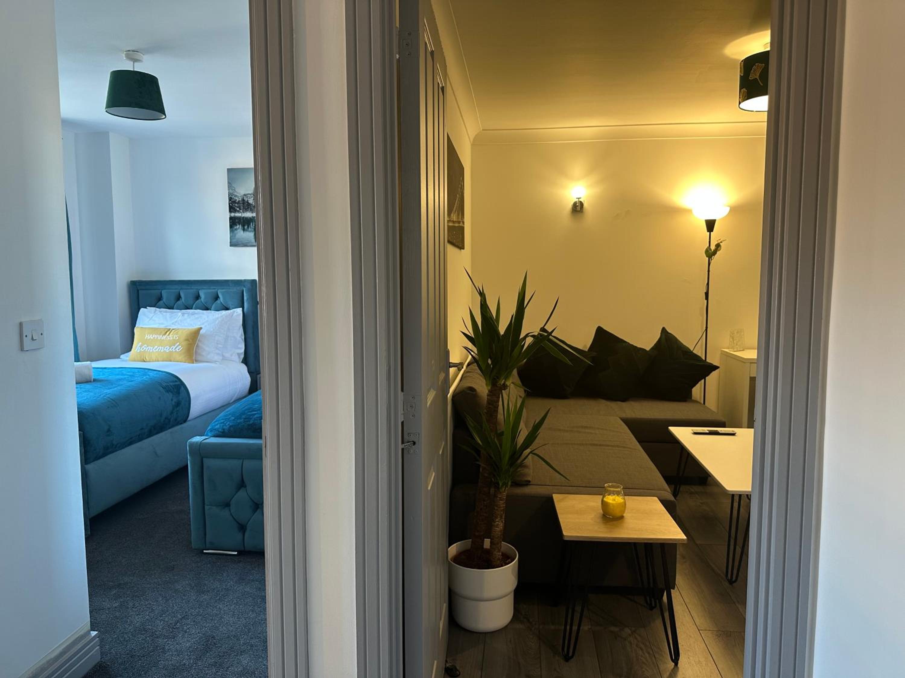Three-Bedroom Apartment - Photo 48