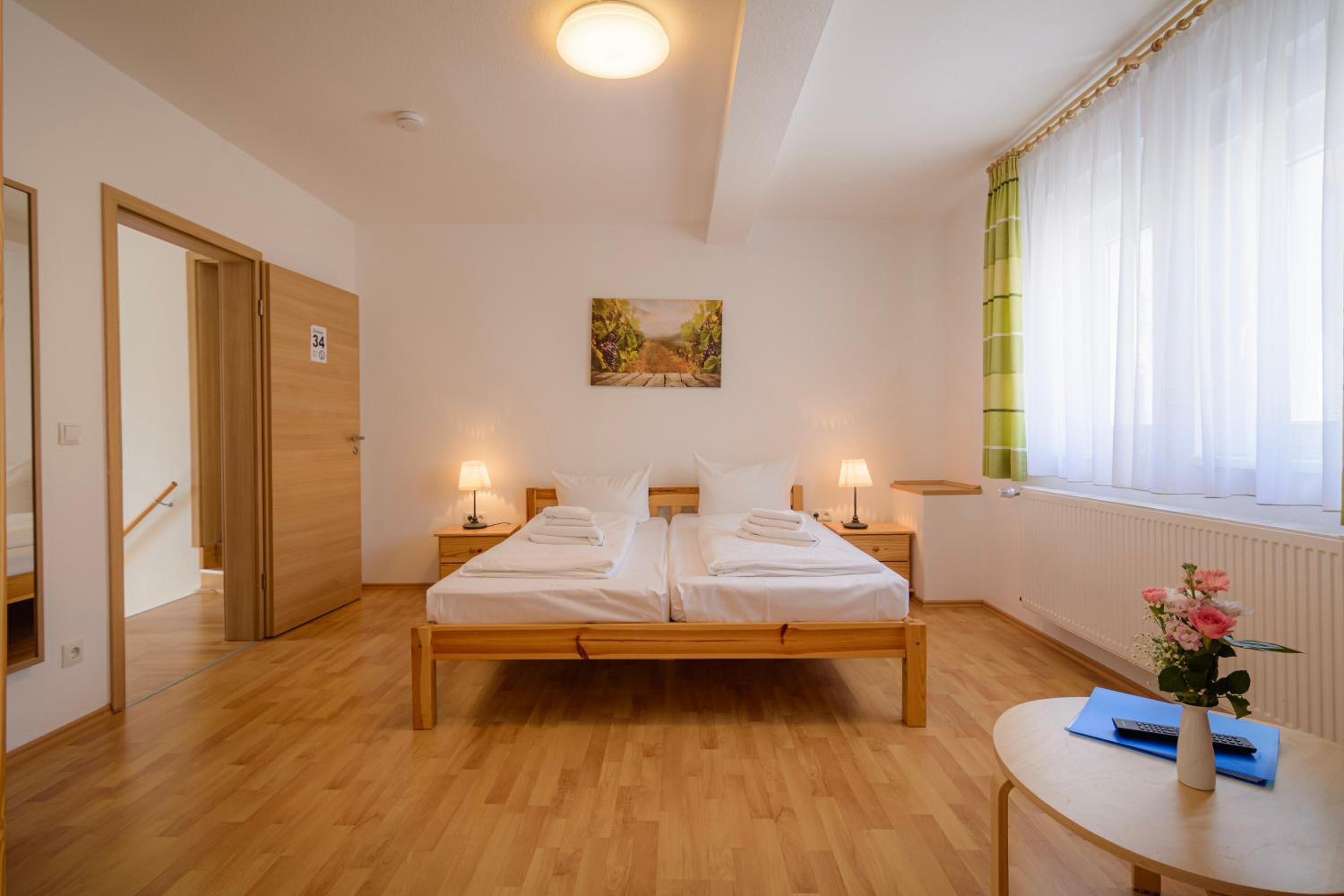 Deluxe Double Room with Shower photo 1