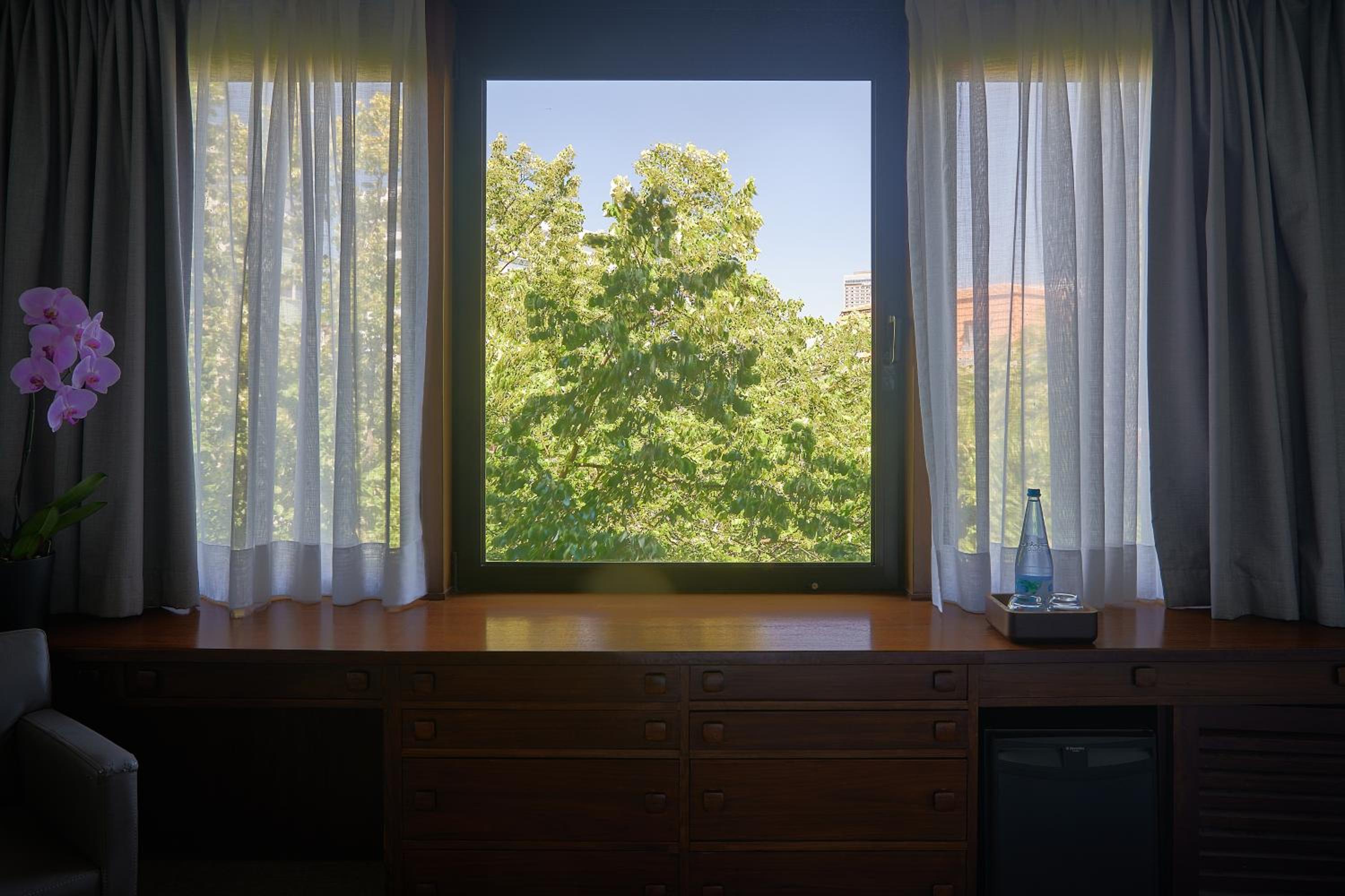 Classic Twin Room - Photo 2