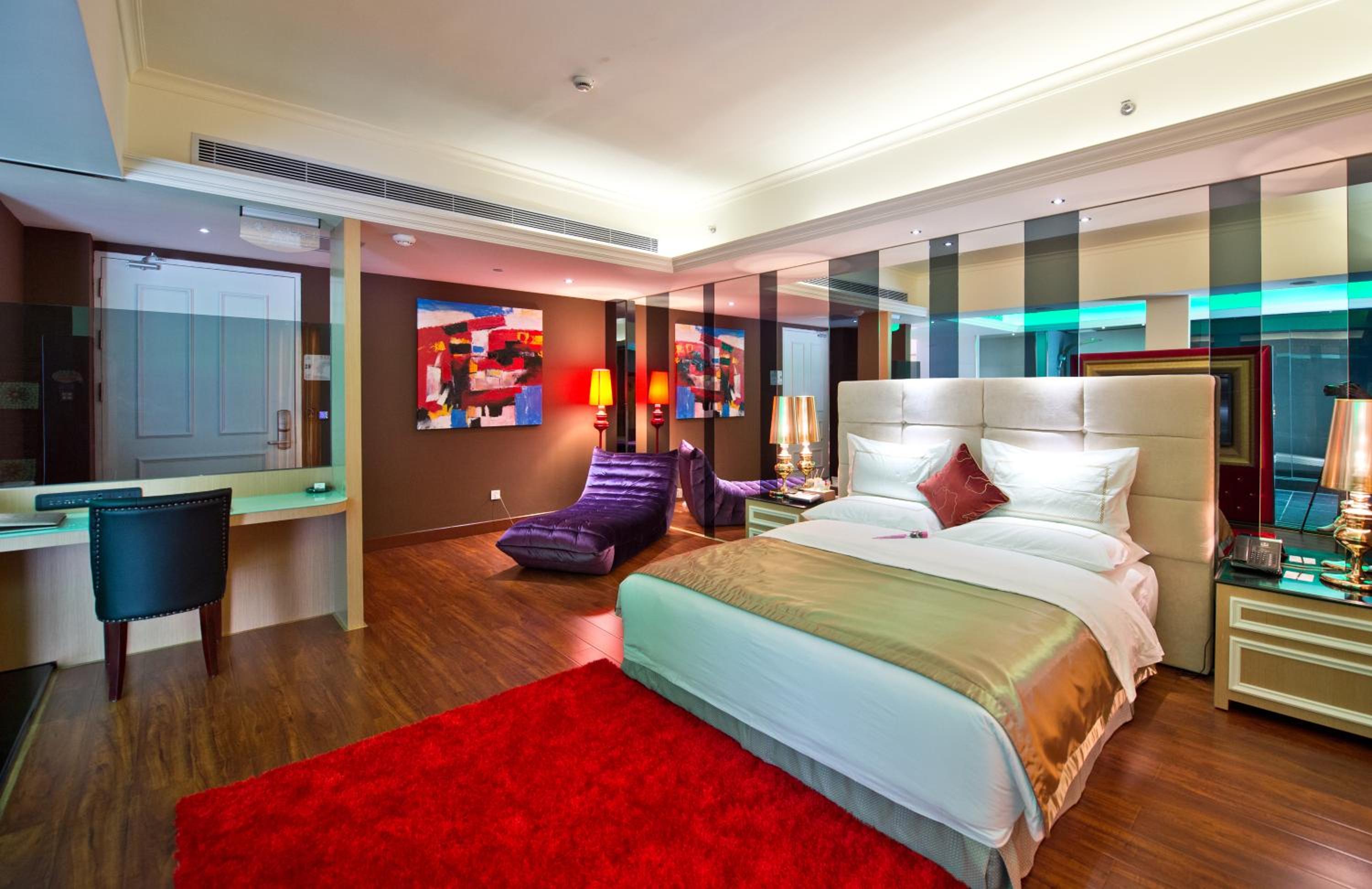 King Suite B photo 1
