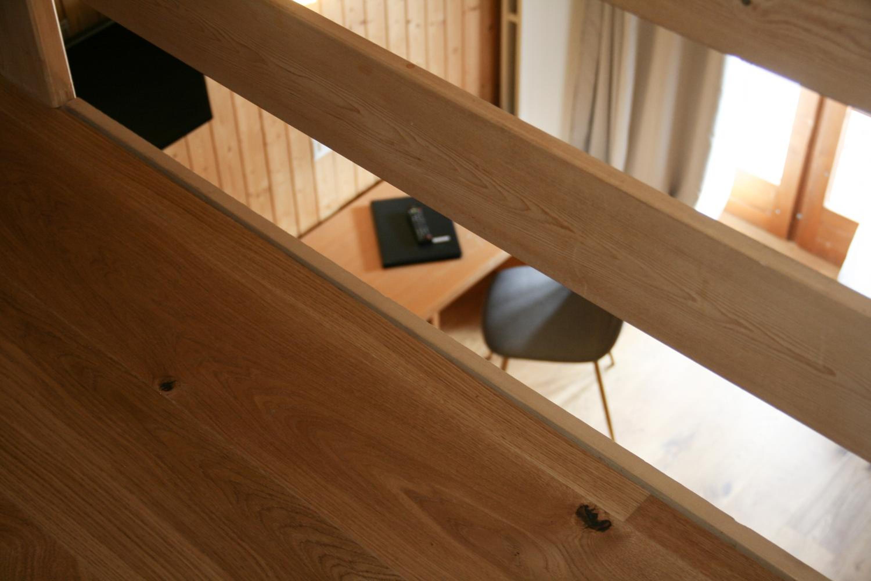 Superior Family Room - Photo 11