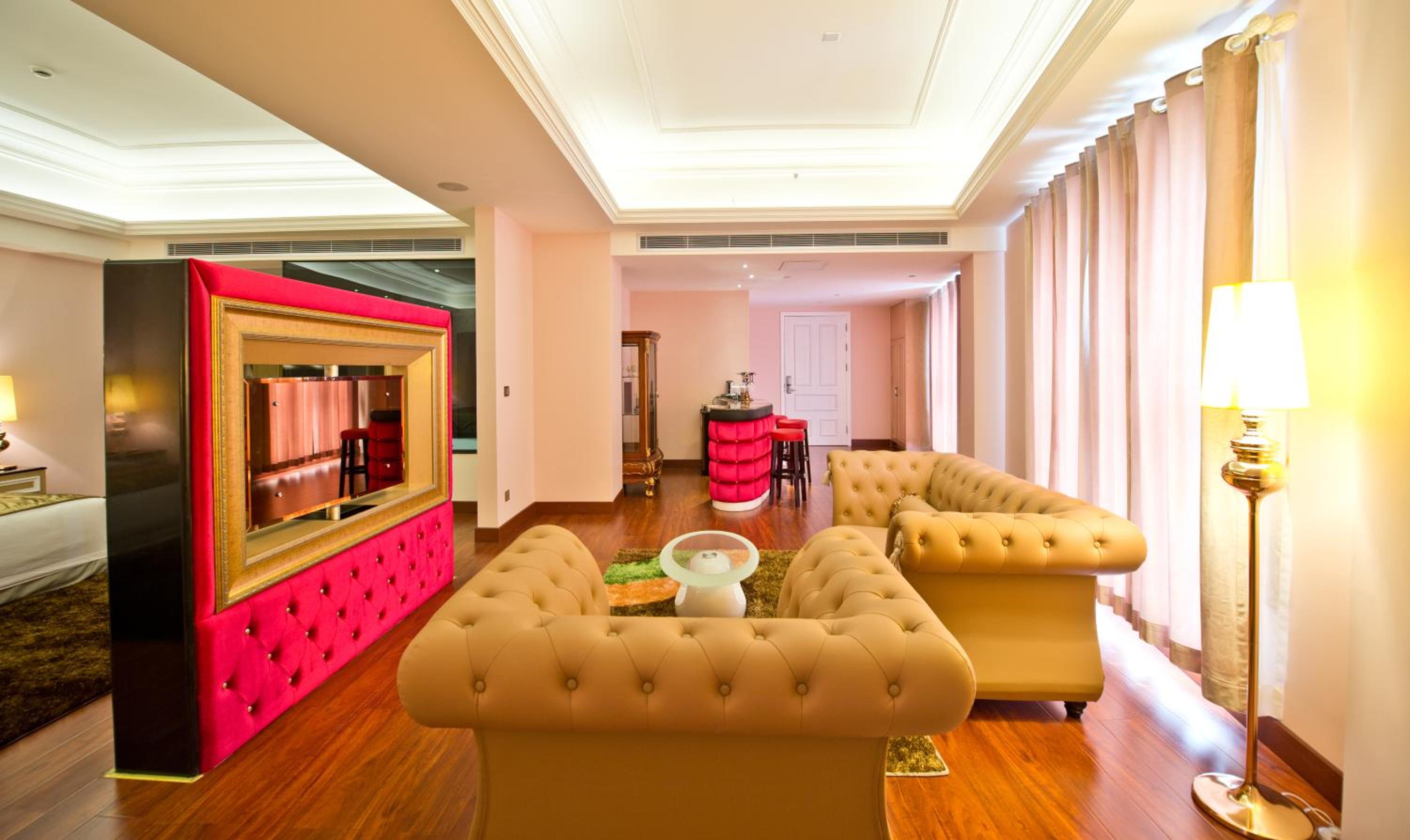 Executive Suite photo 1