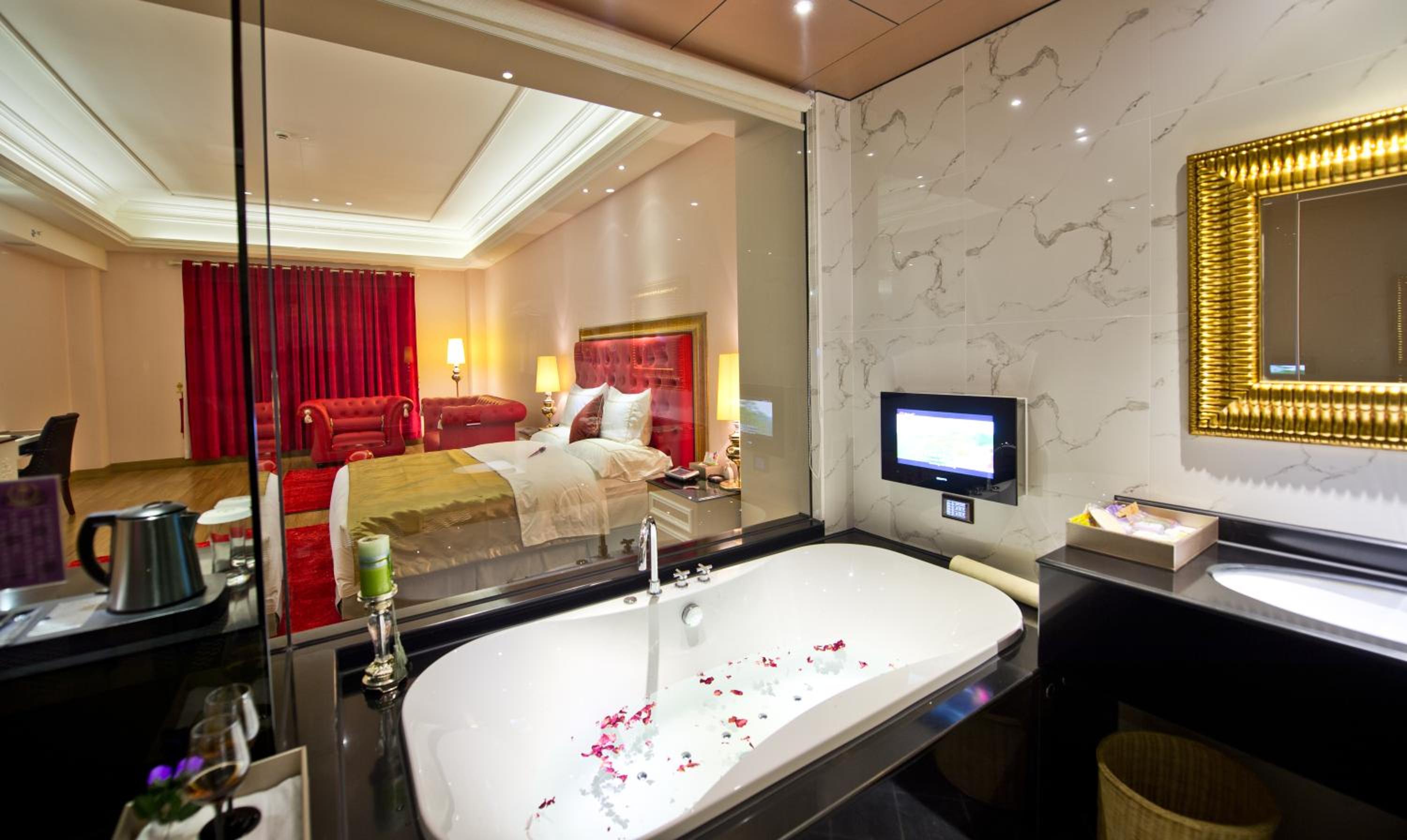 Premium Double or Twin Room photo 2