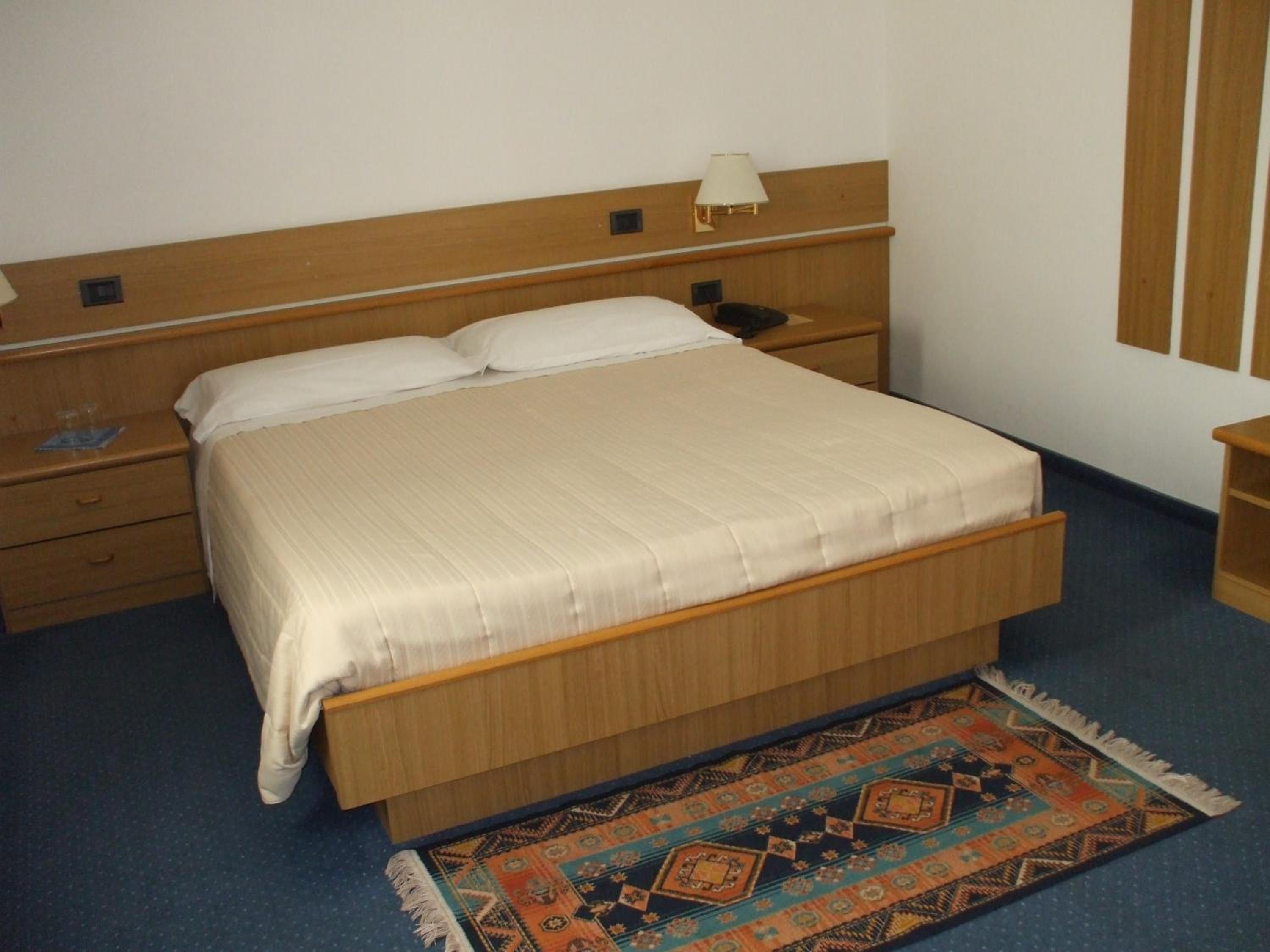 Double Room with Balcony photo 2