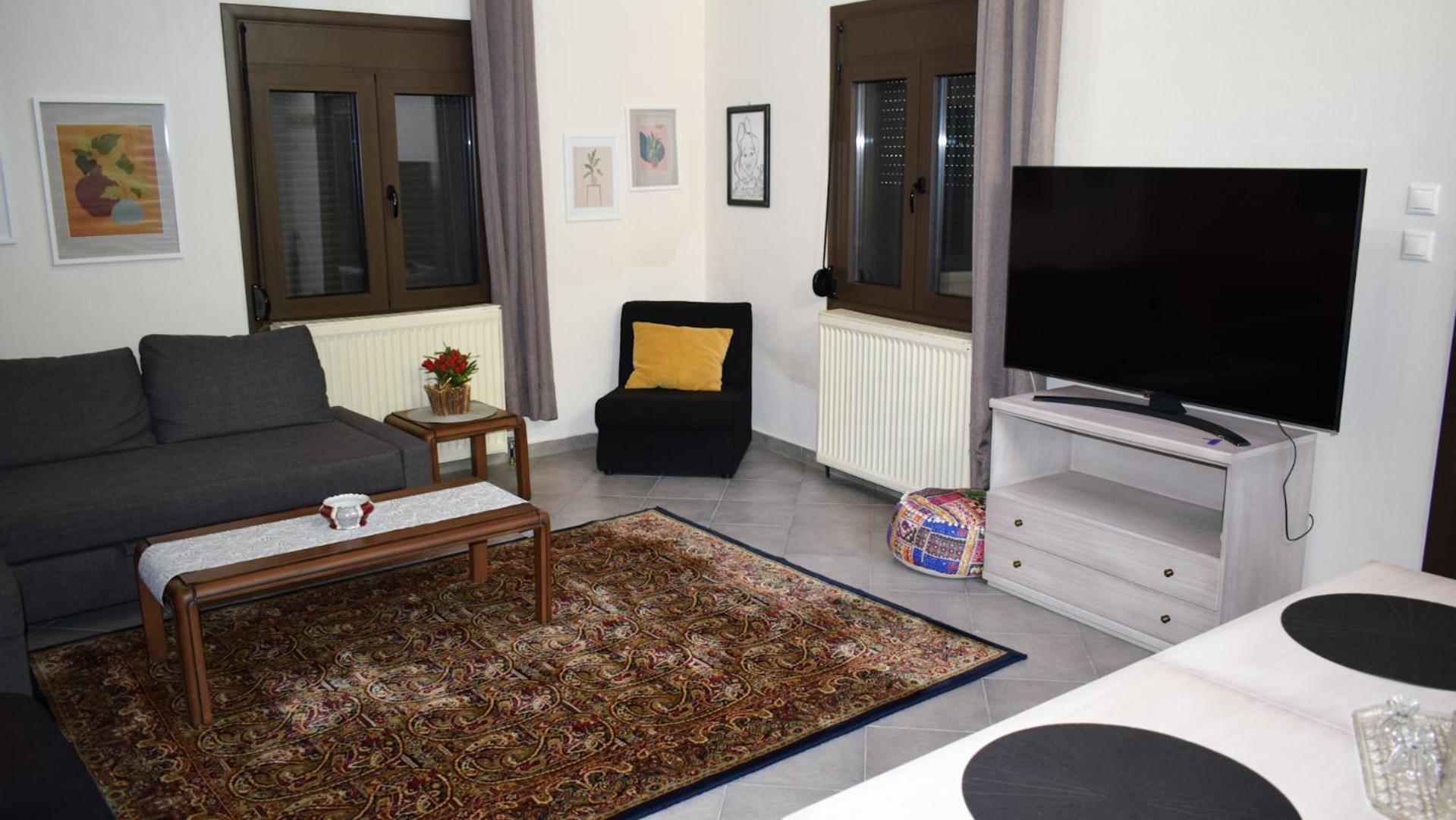 One-Bedroom House photo 2