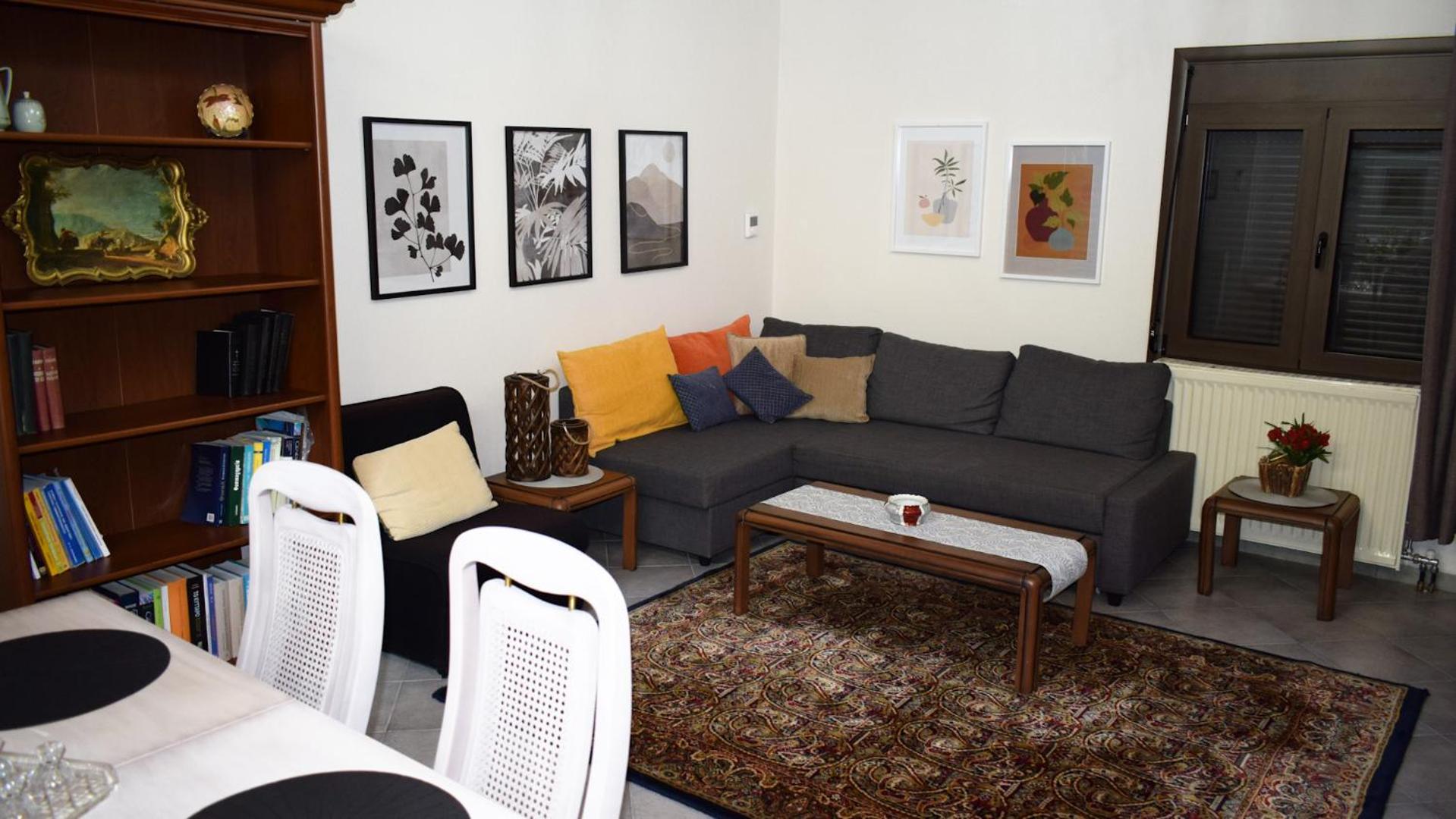 One-Bedroom House photo 3