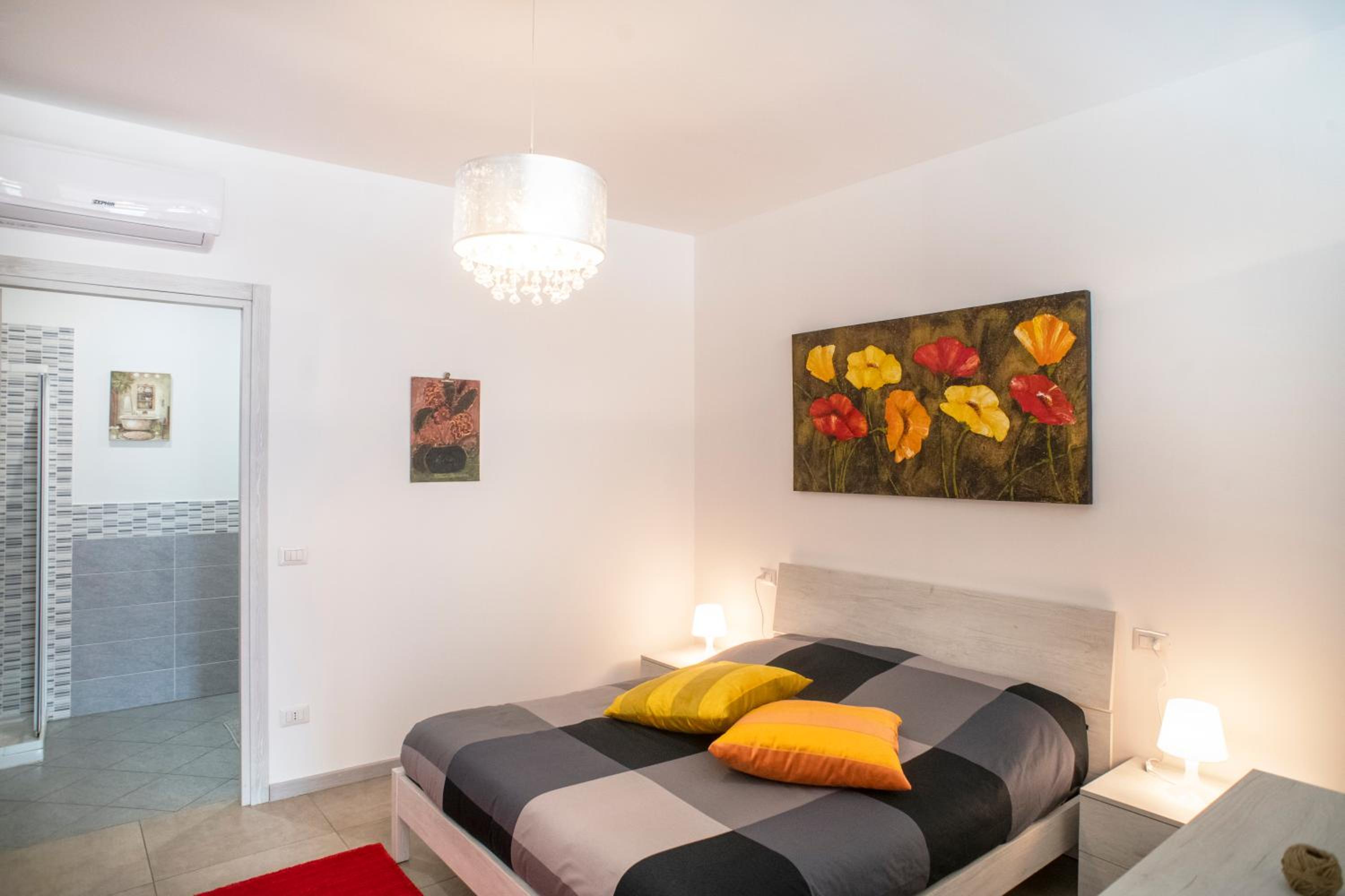 One-Bedroom House photo 1