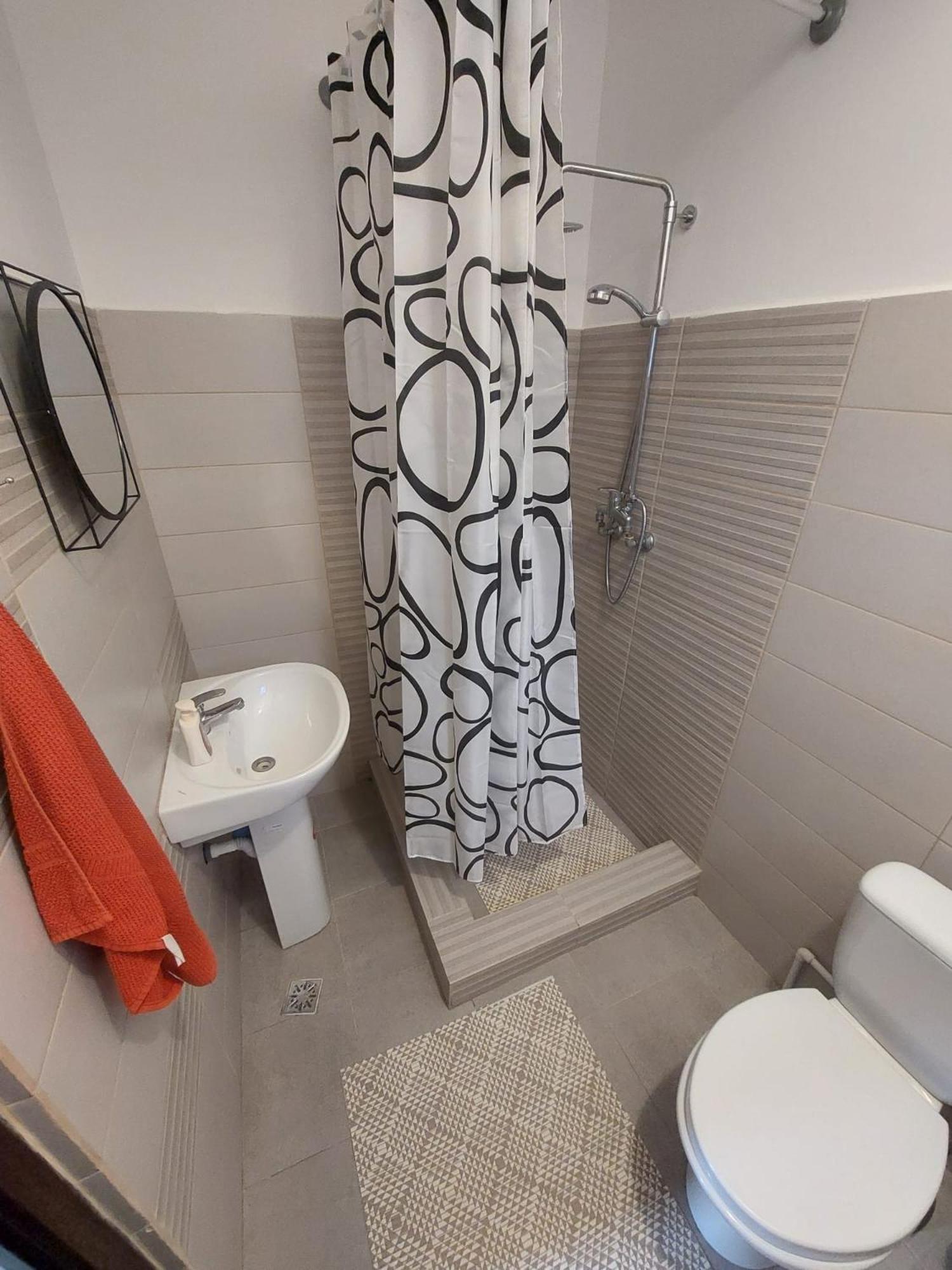 Two-Bedroom Apartment - Photo 28