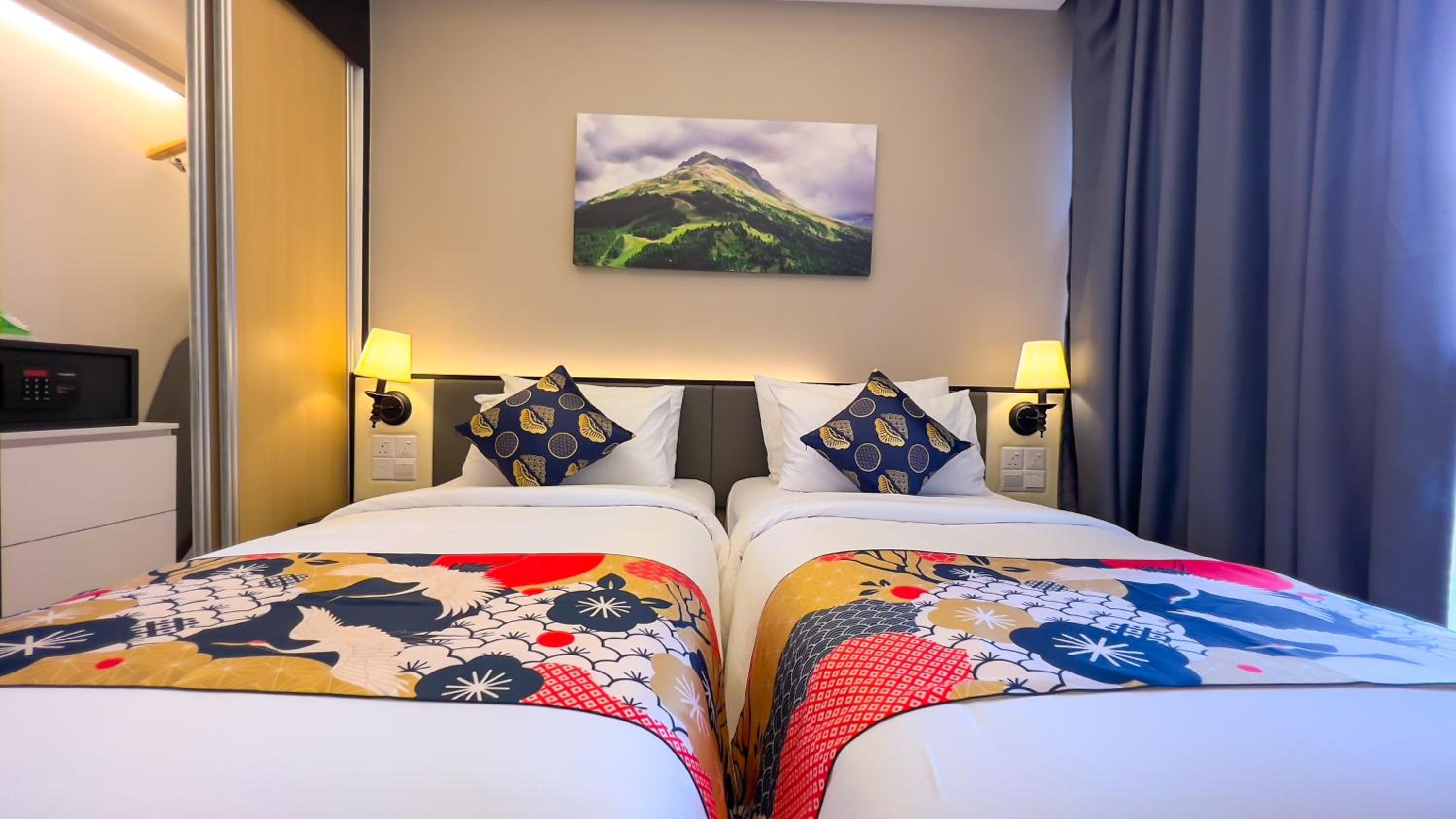 One-Bedroom Suite - Photo 22