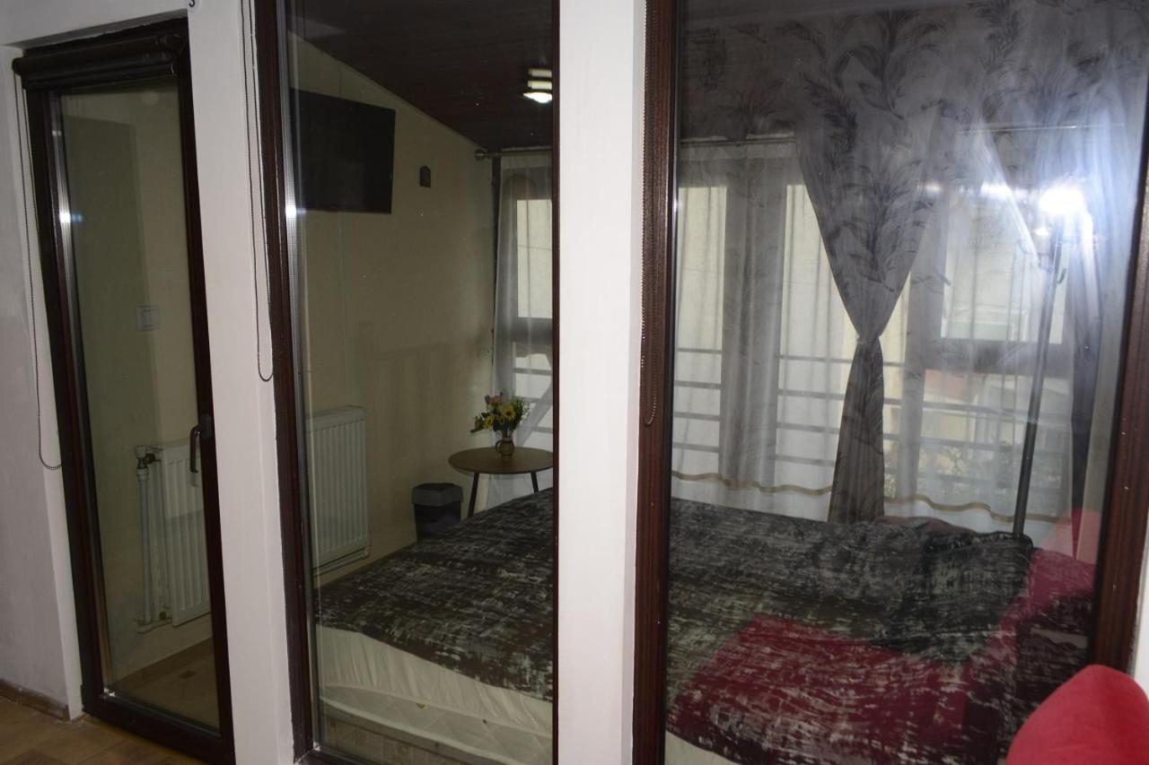 Two-Bedroom Apartment - Photo 30