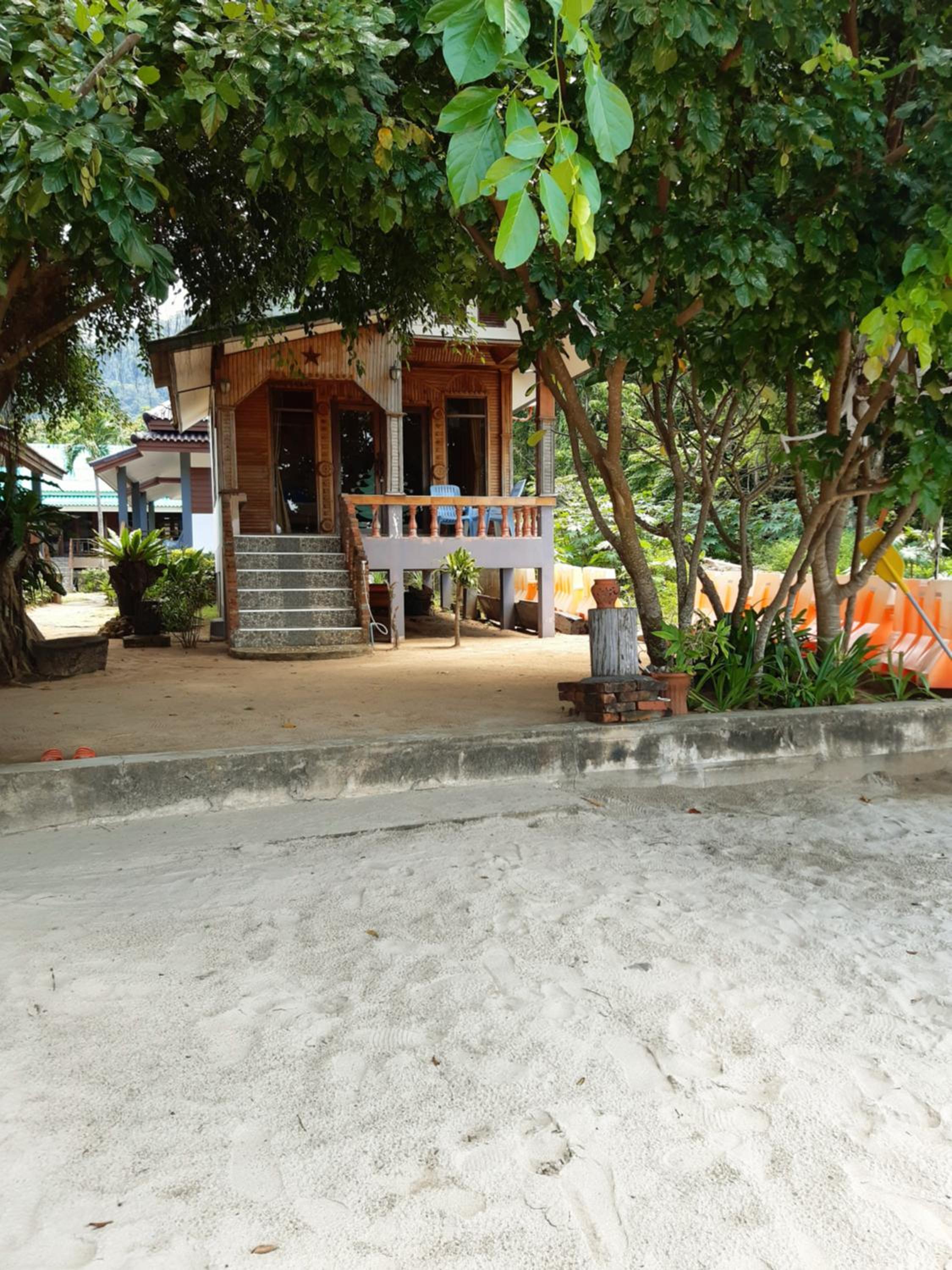 Bungalow - Beach Front photo 3