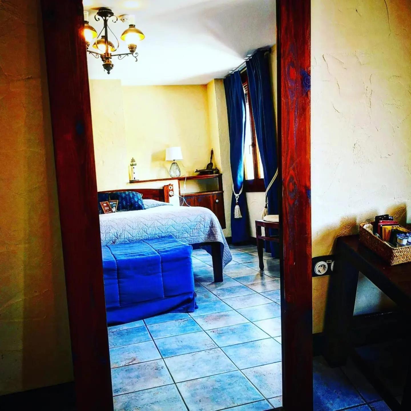 Habitación Doble con Baño Privado