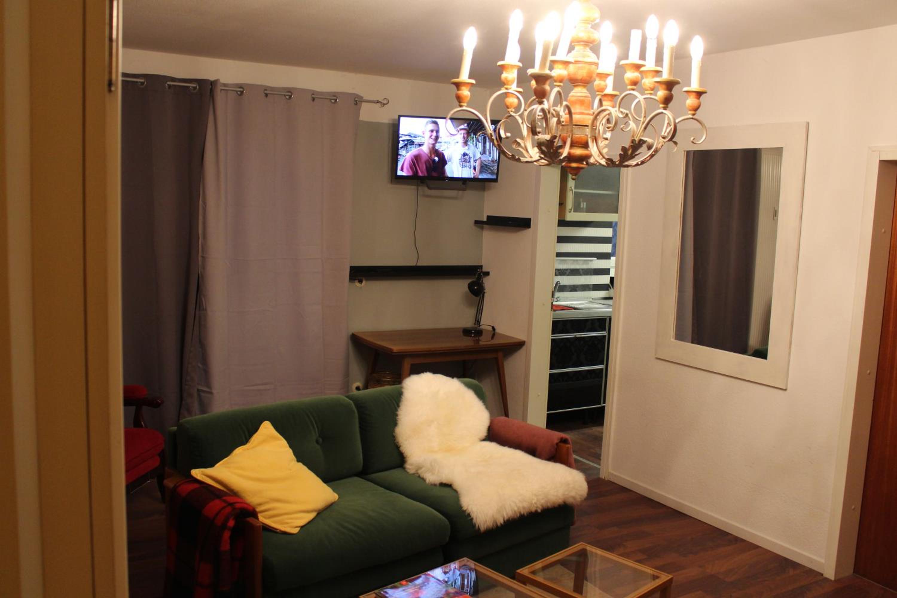 One-Bedroom Apartment photo 3