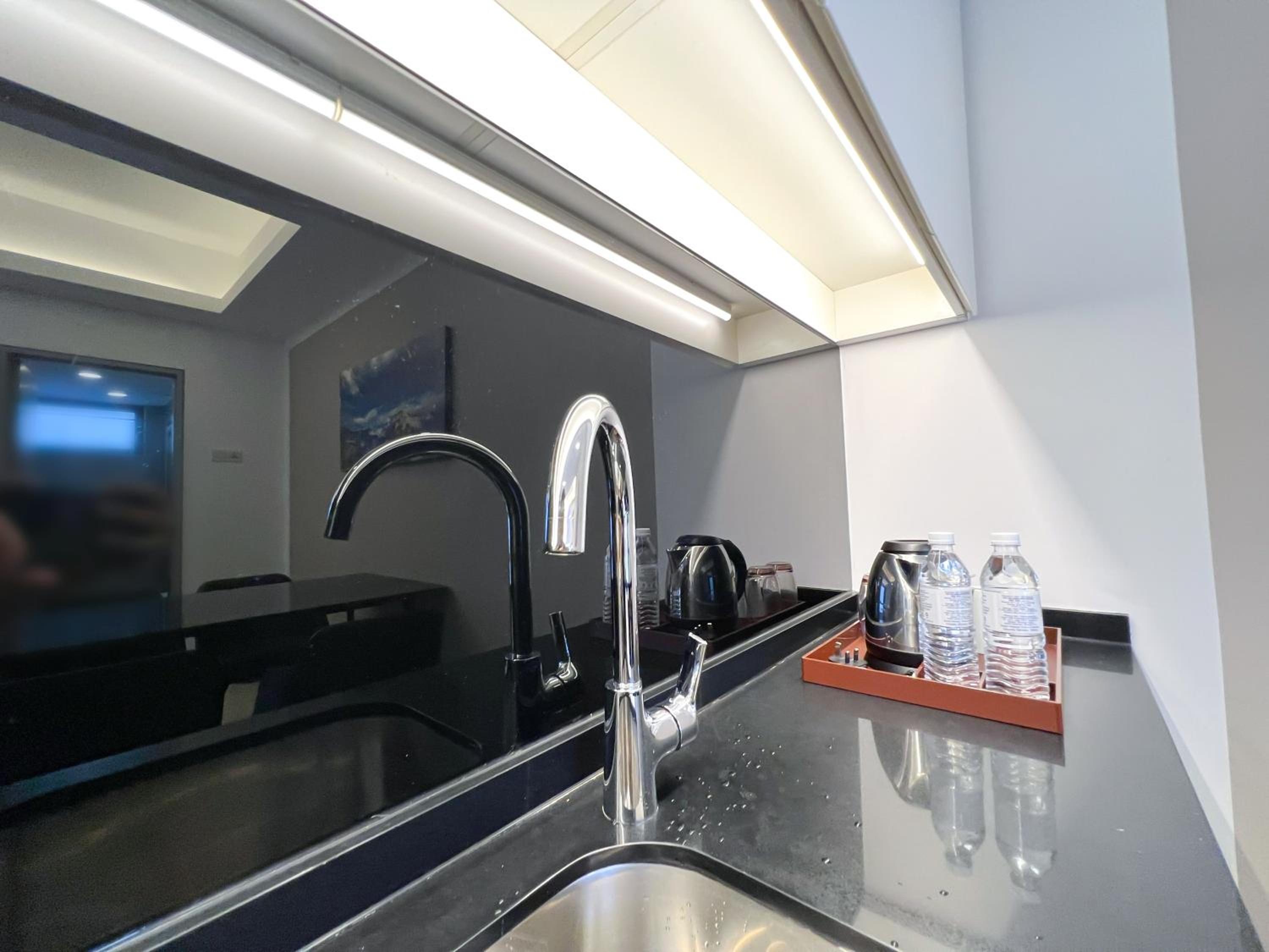 Standard Studio - Photo 20