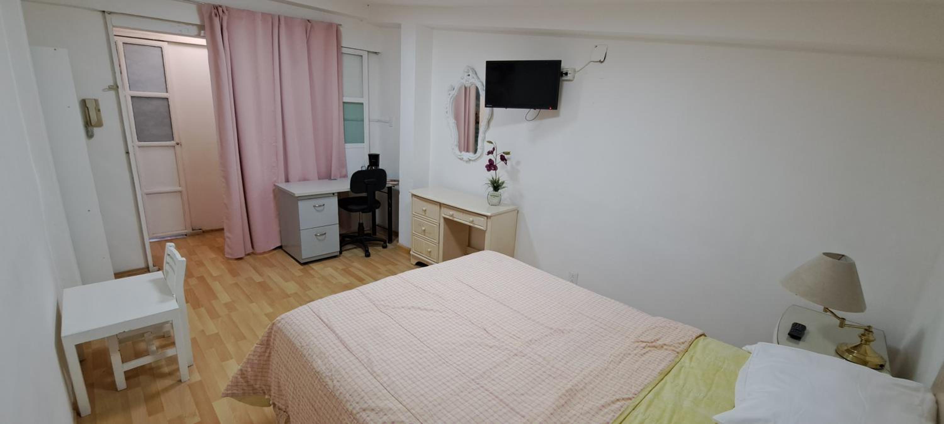 Double Room - Photo 11