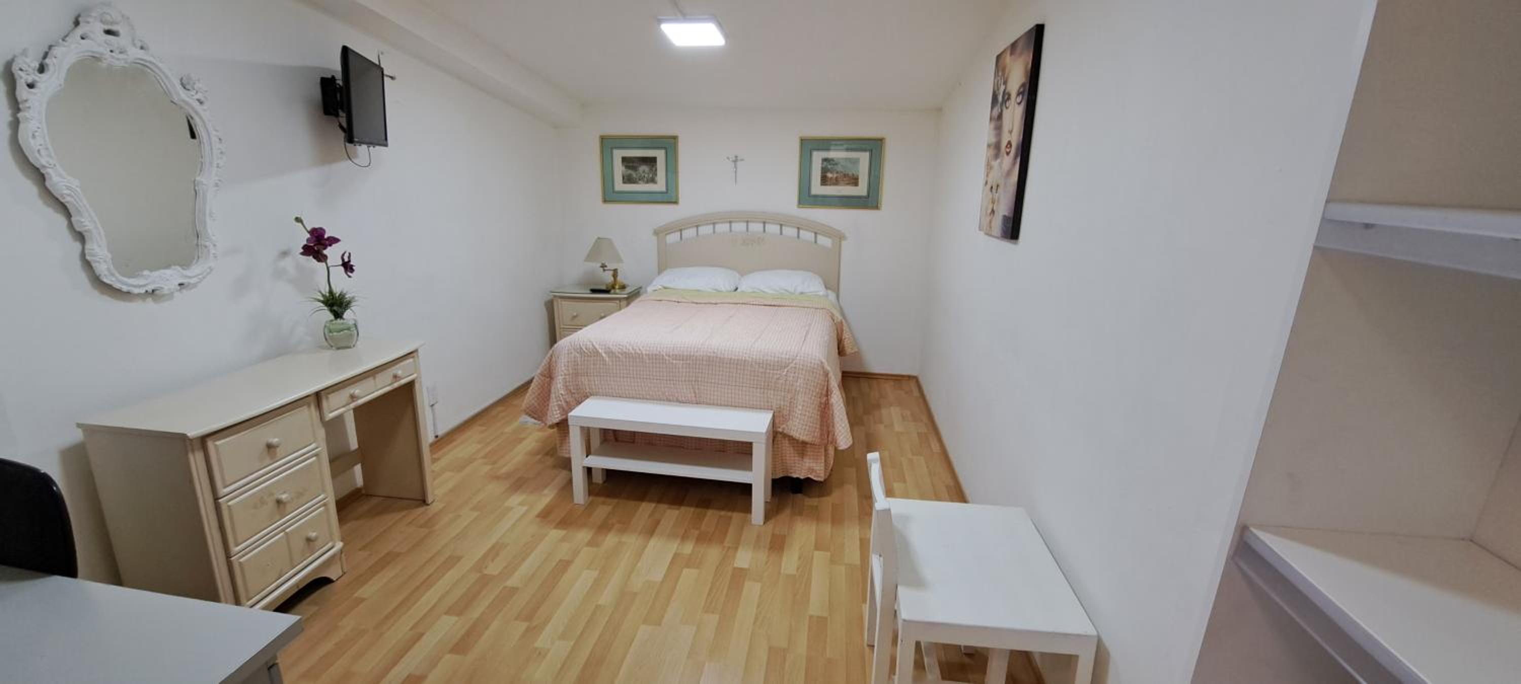 Double Room - Photo 15
